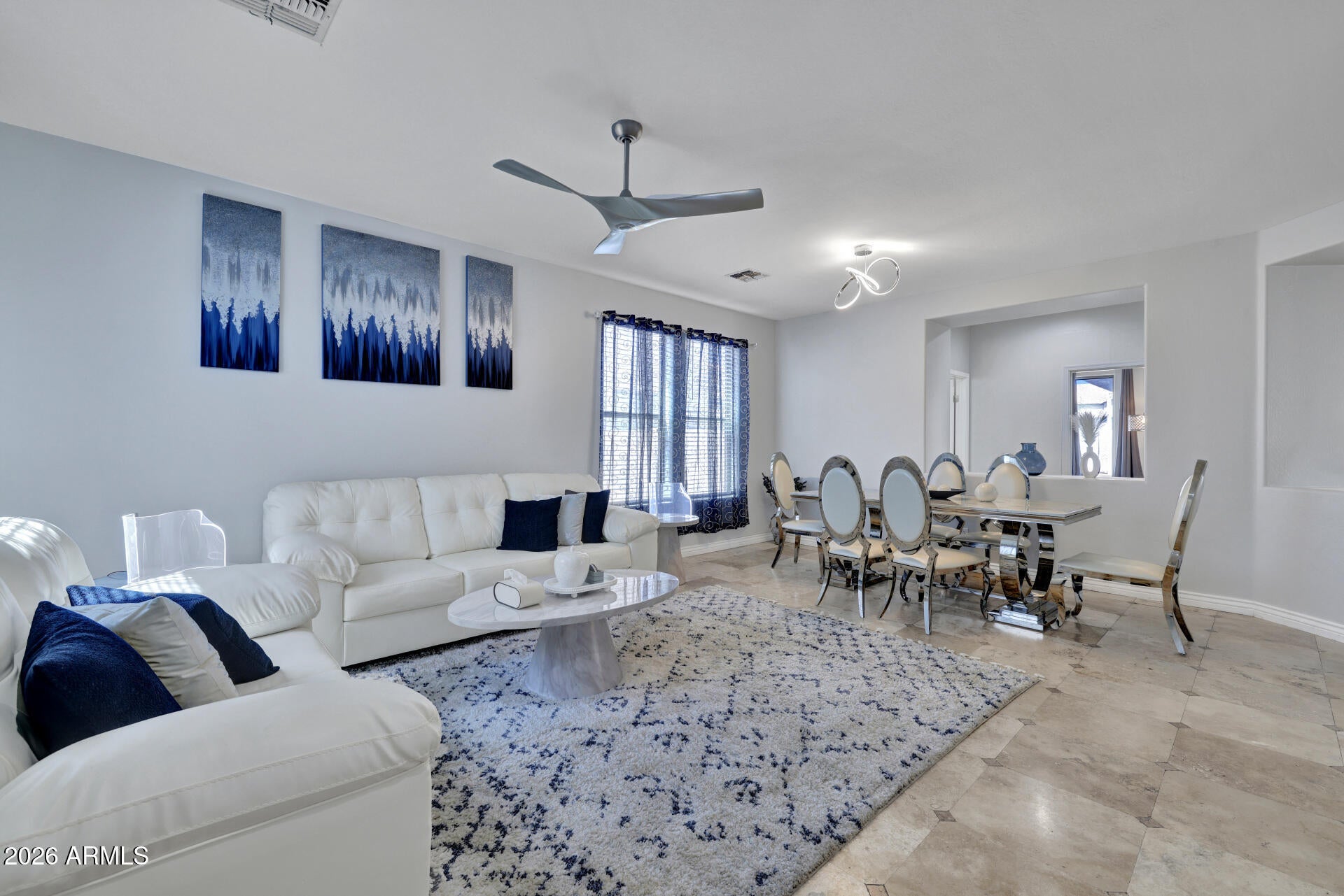 3514 E GARY Way