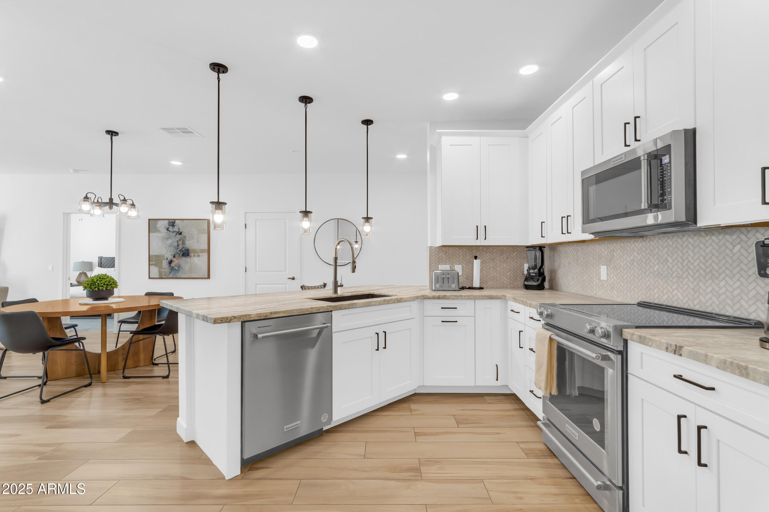 2511 W QUEEN CREEK Road 165