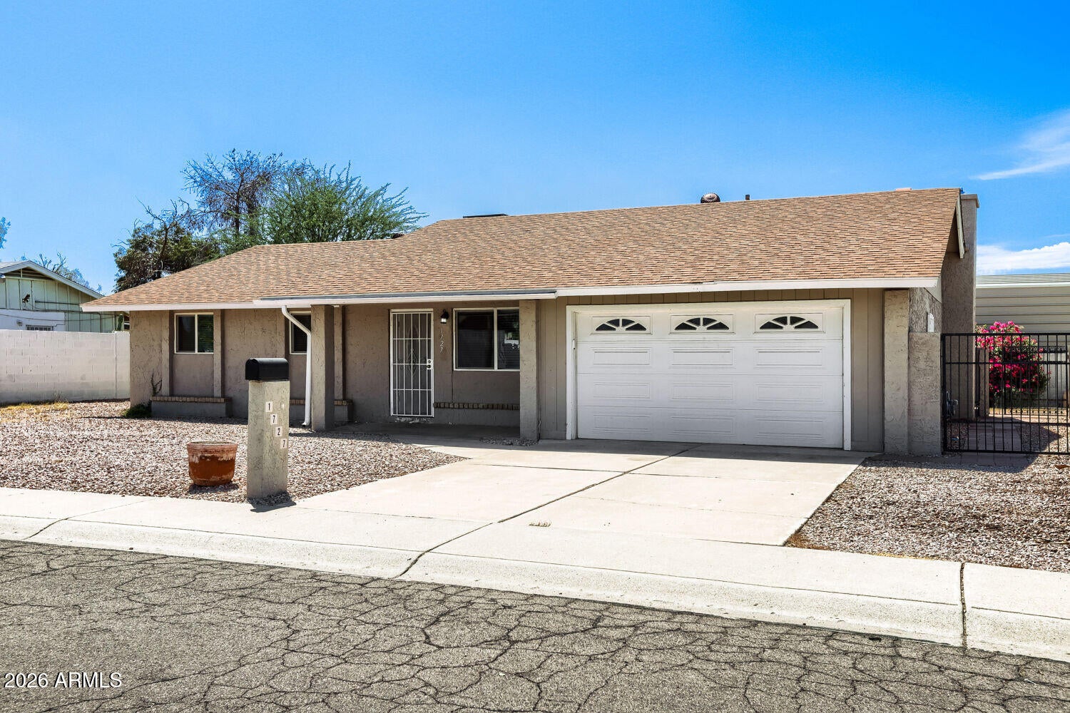1727 W VILLA THERESA Drive