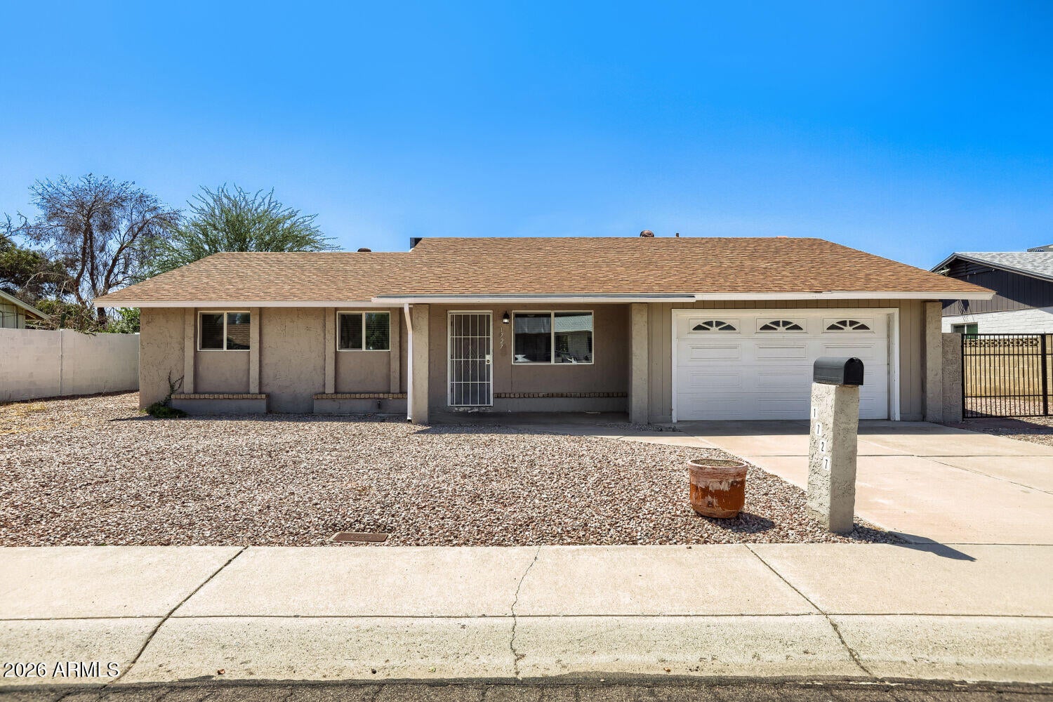 1727 W VILLA THERESA Drive