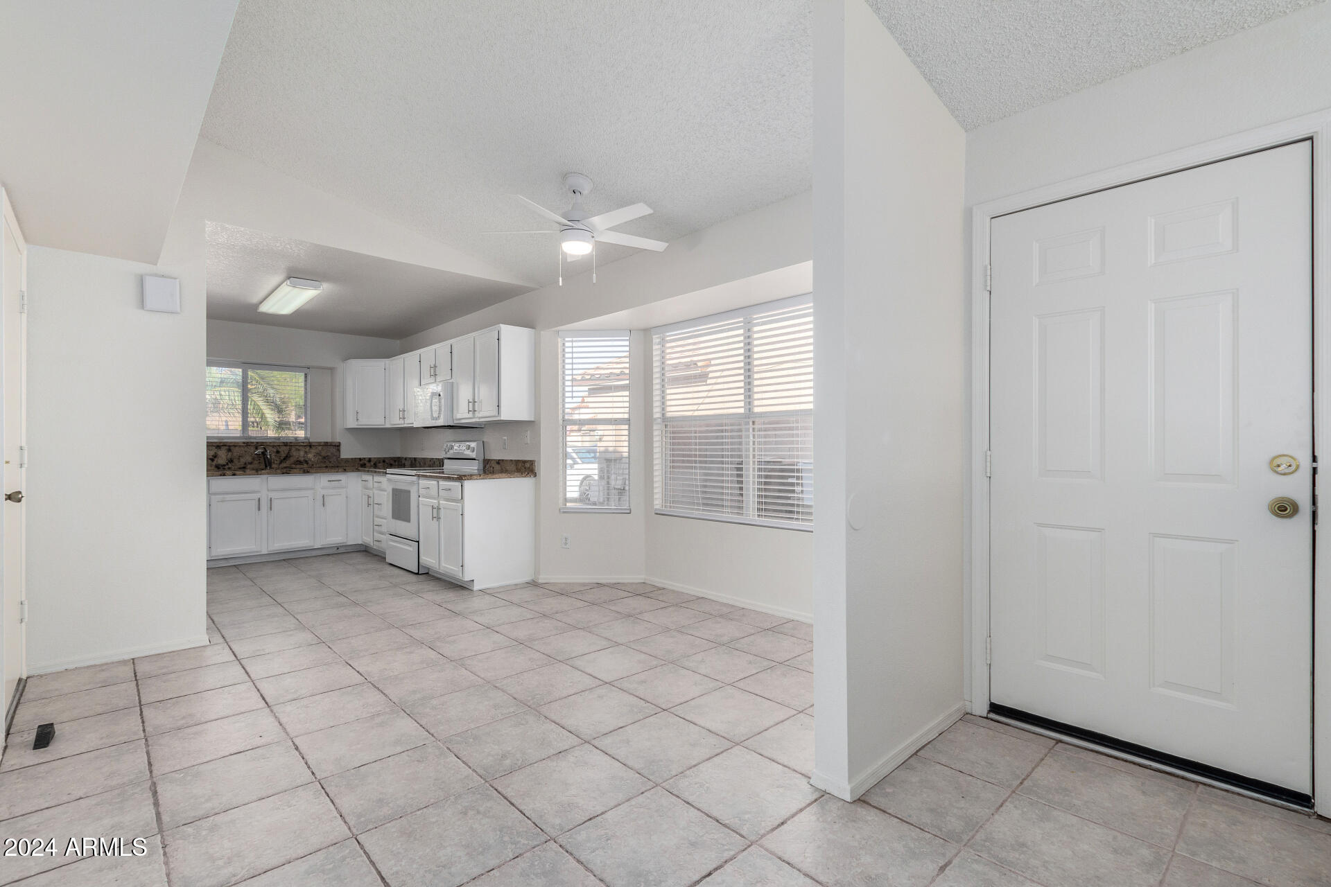 3025 E WOODLAND Drive