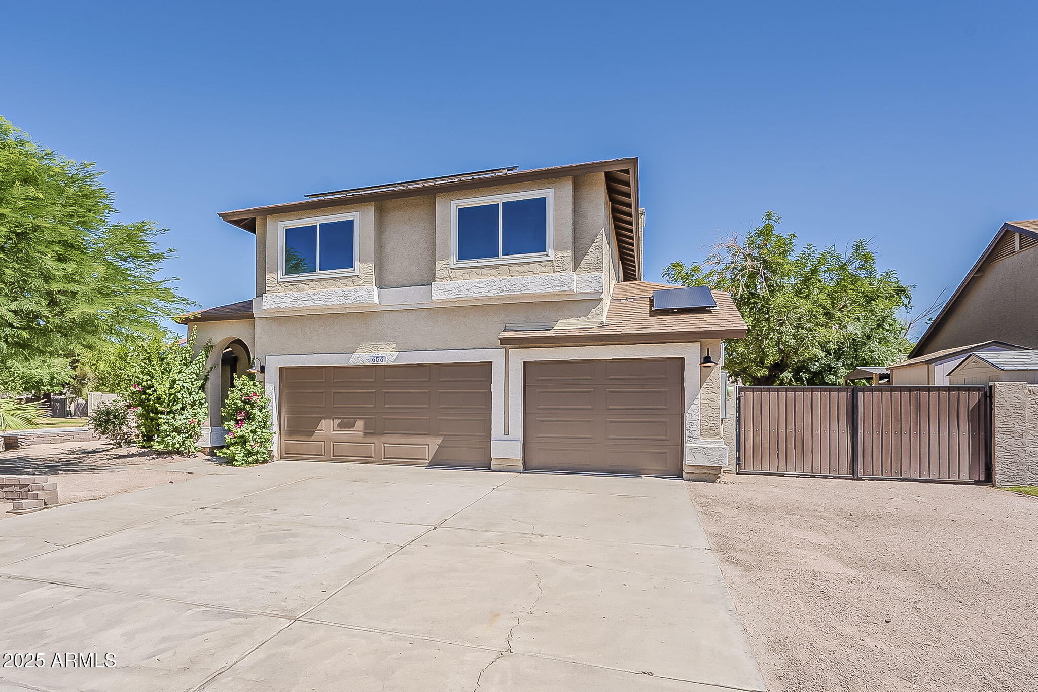 Search Homes 3 656 W DEVON Court