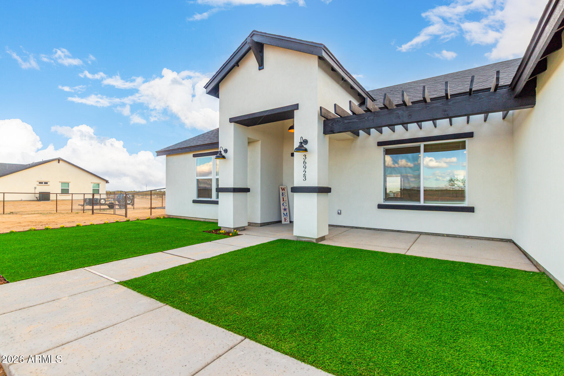 36923 W Monroe Street