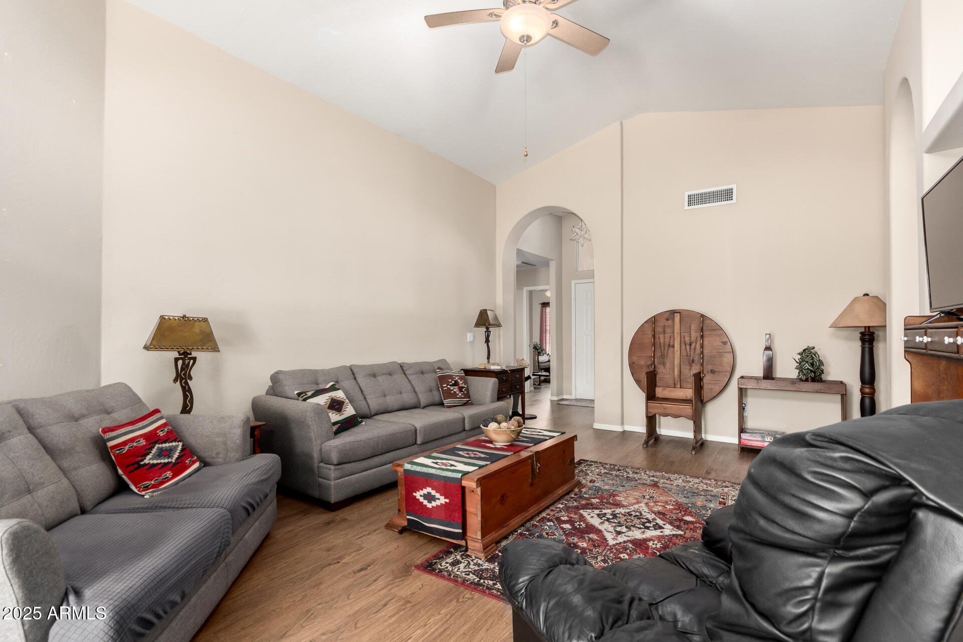 Homes 4 11631 W LEMON Court