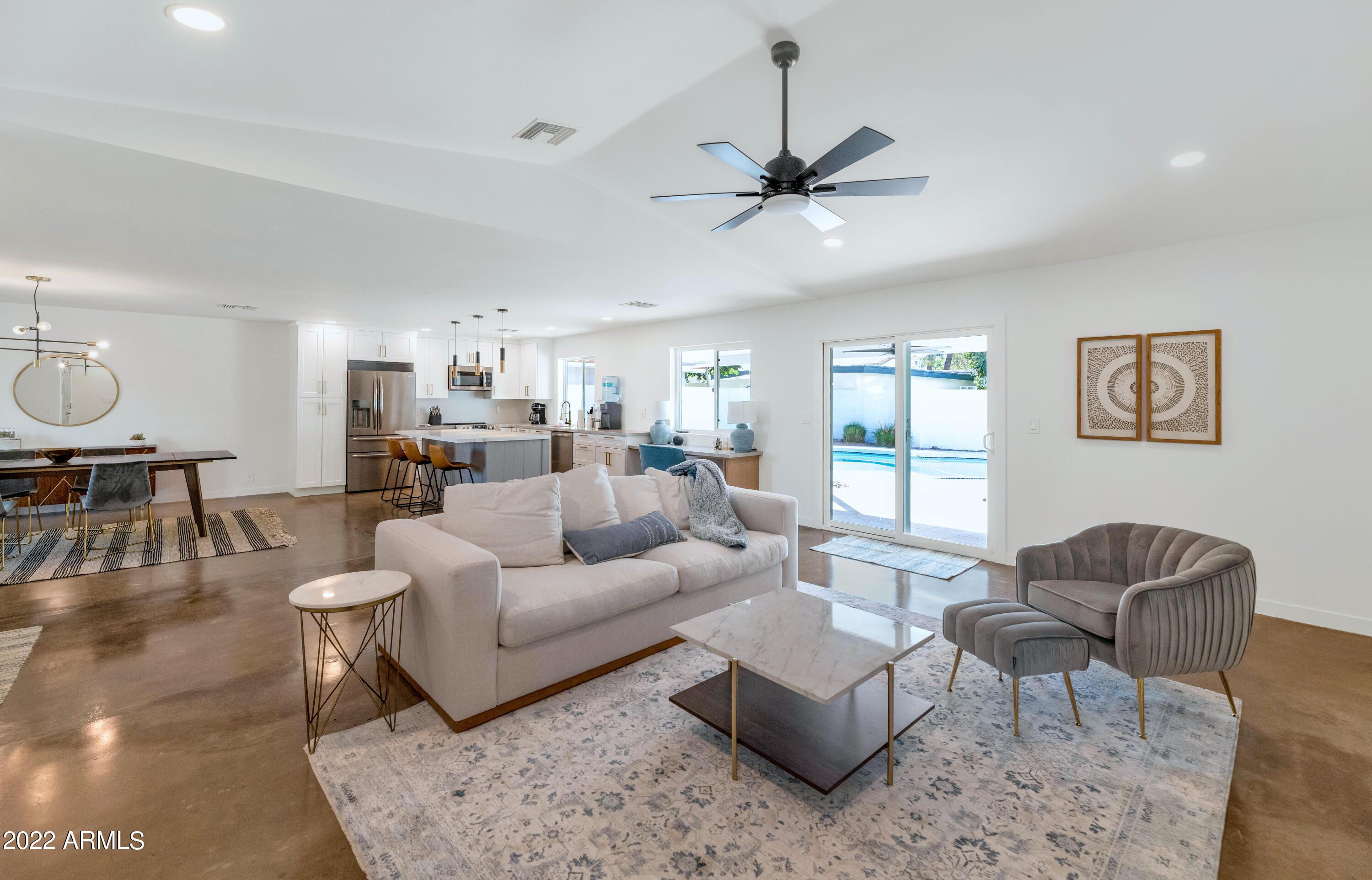 1511 E Edgewater Drive