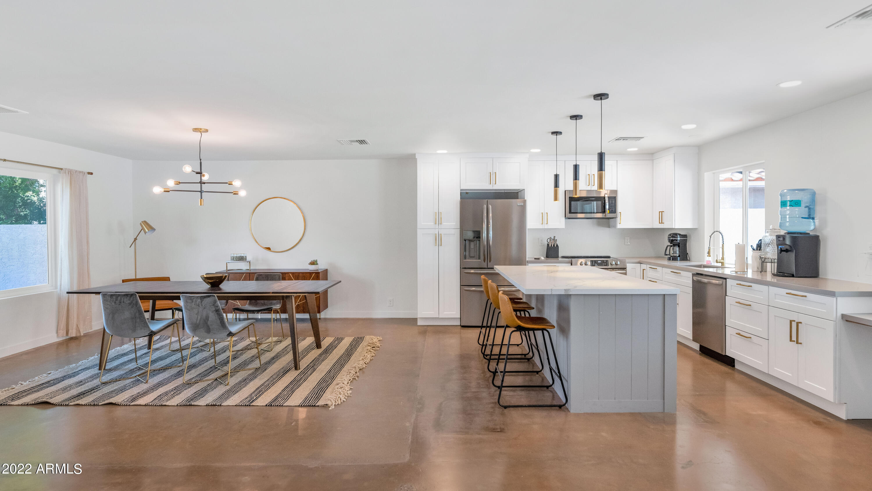 1511 E Edgewater Drive