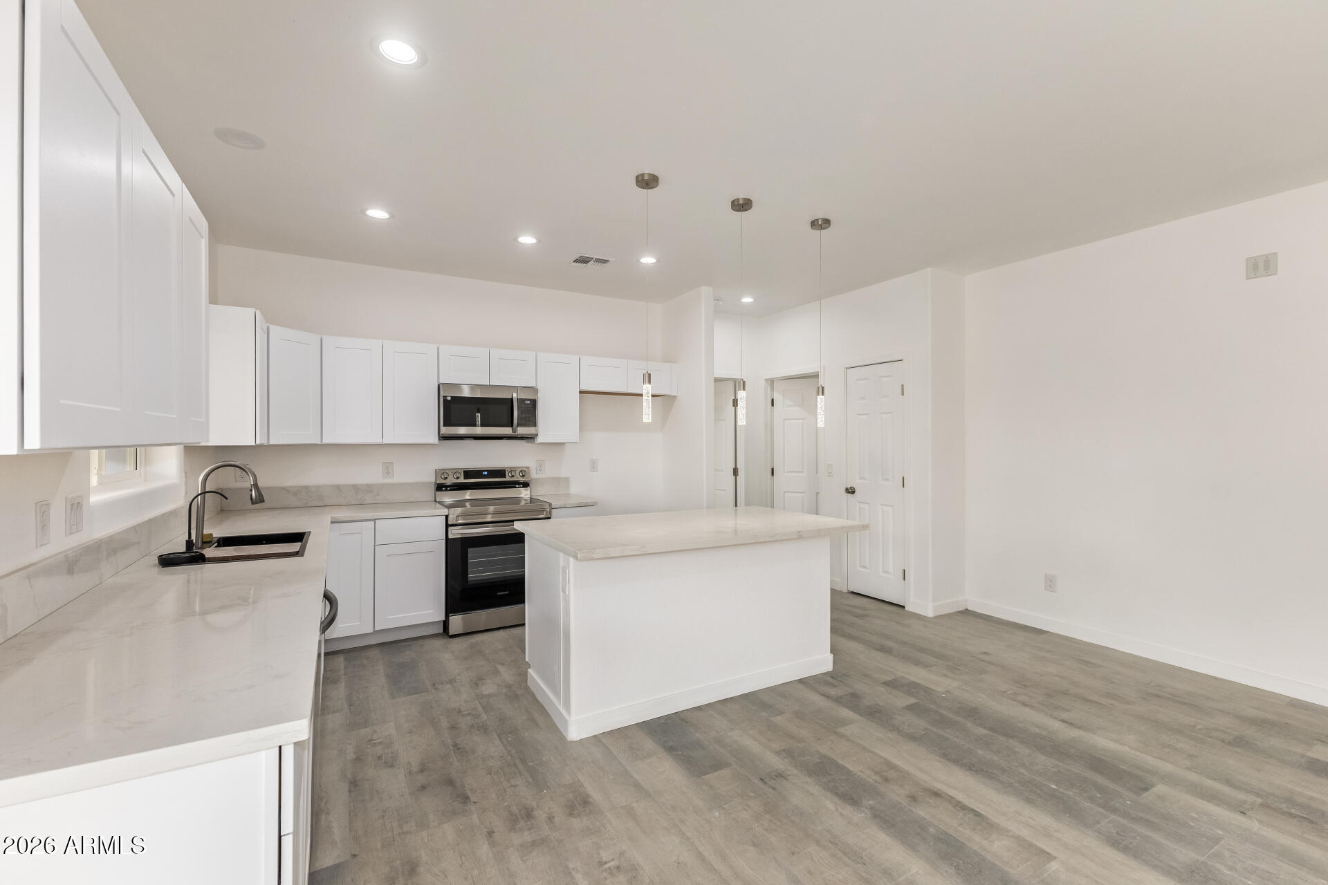 ARIZONA CITY UNIT TEN - Residential