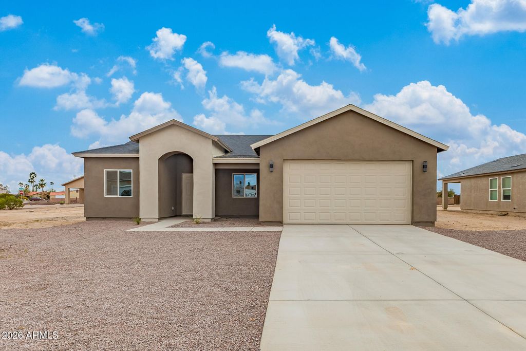Photo of 15532 S Patagonia Road, Arizona City, AZ 85123 (MLS # 6929389)