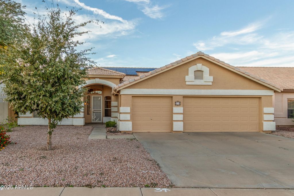 Photo of 278 E Sagebrush Street, Gilbert, AZ 85296 (MLS # 6951867)
