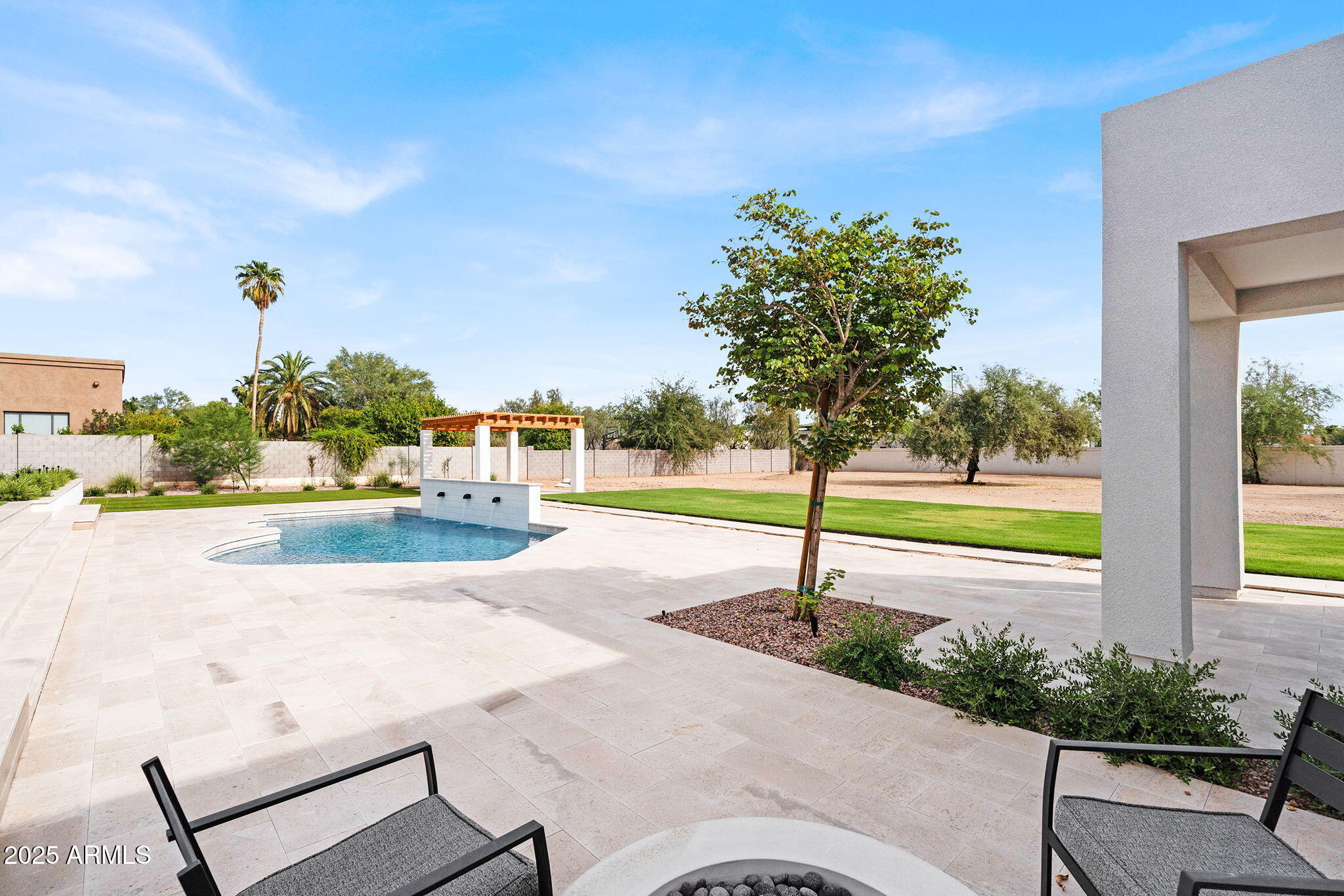 LA TIERRA ESTATES AMD - Residential