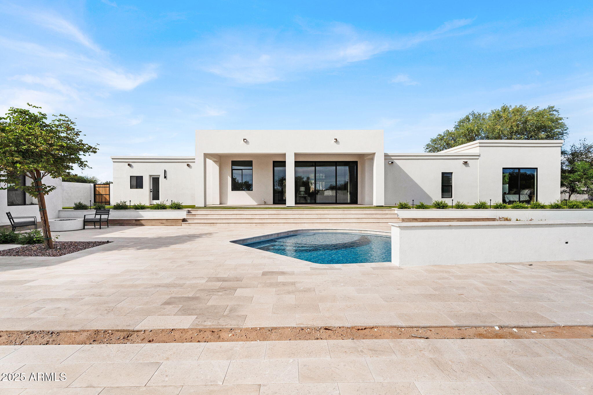 LA TIERRA ESTATES AMD - Residential