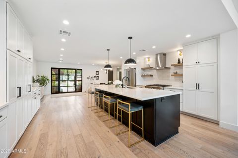 902 W STATE Avenue Phoenix AZ 85021