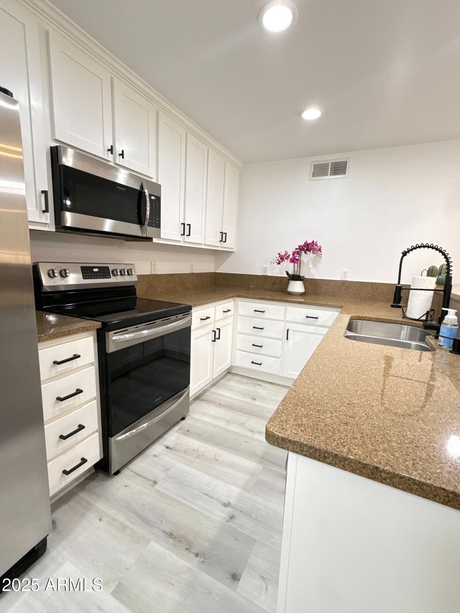 4704 E PARADISE VILLAGE Parkway 206