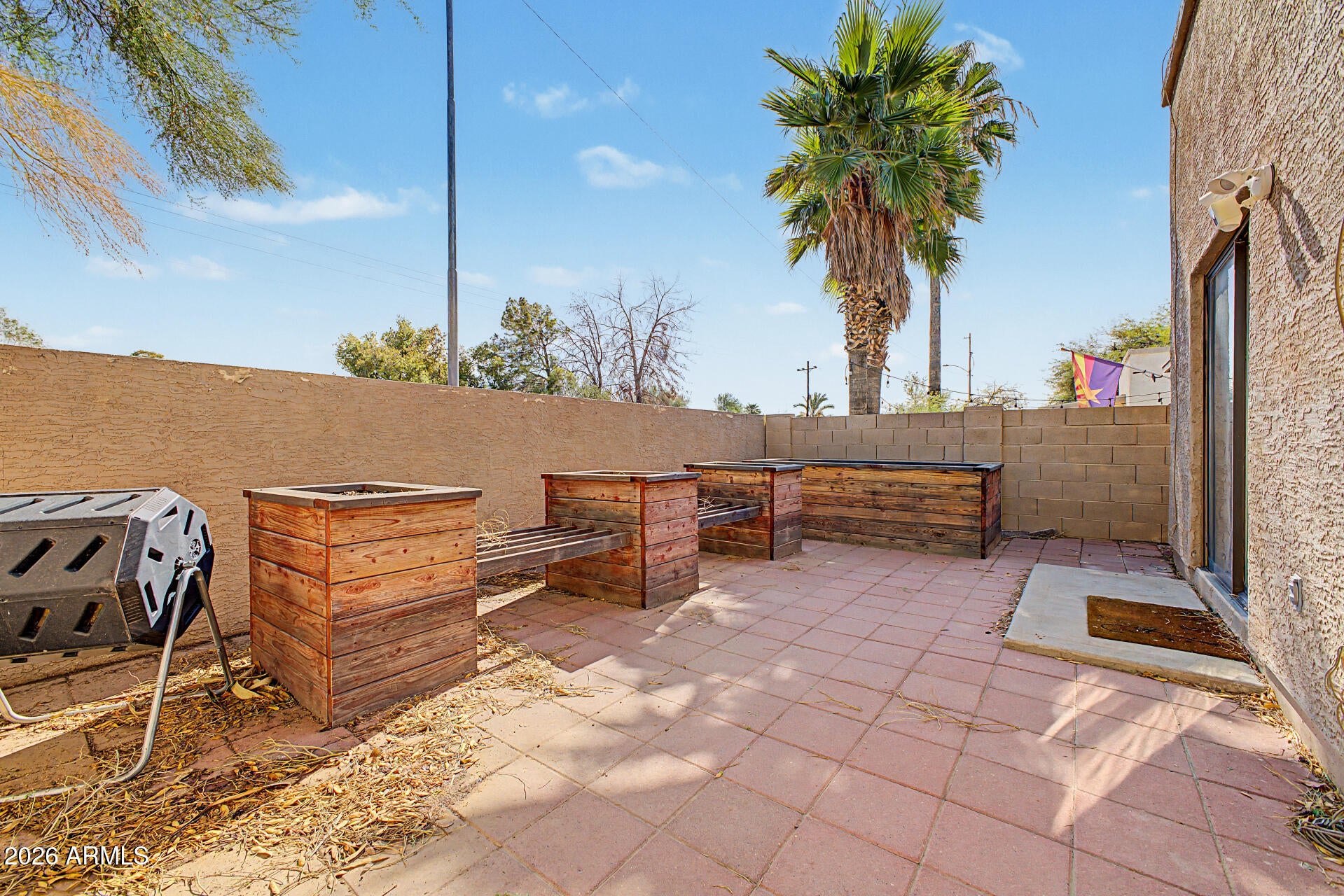 743 E PEPPER Drive