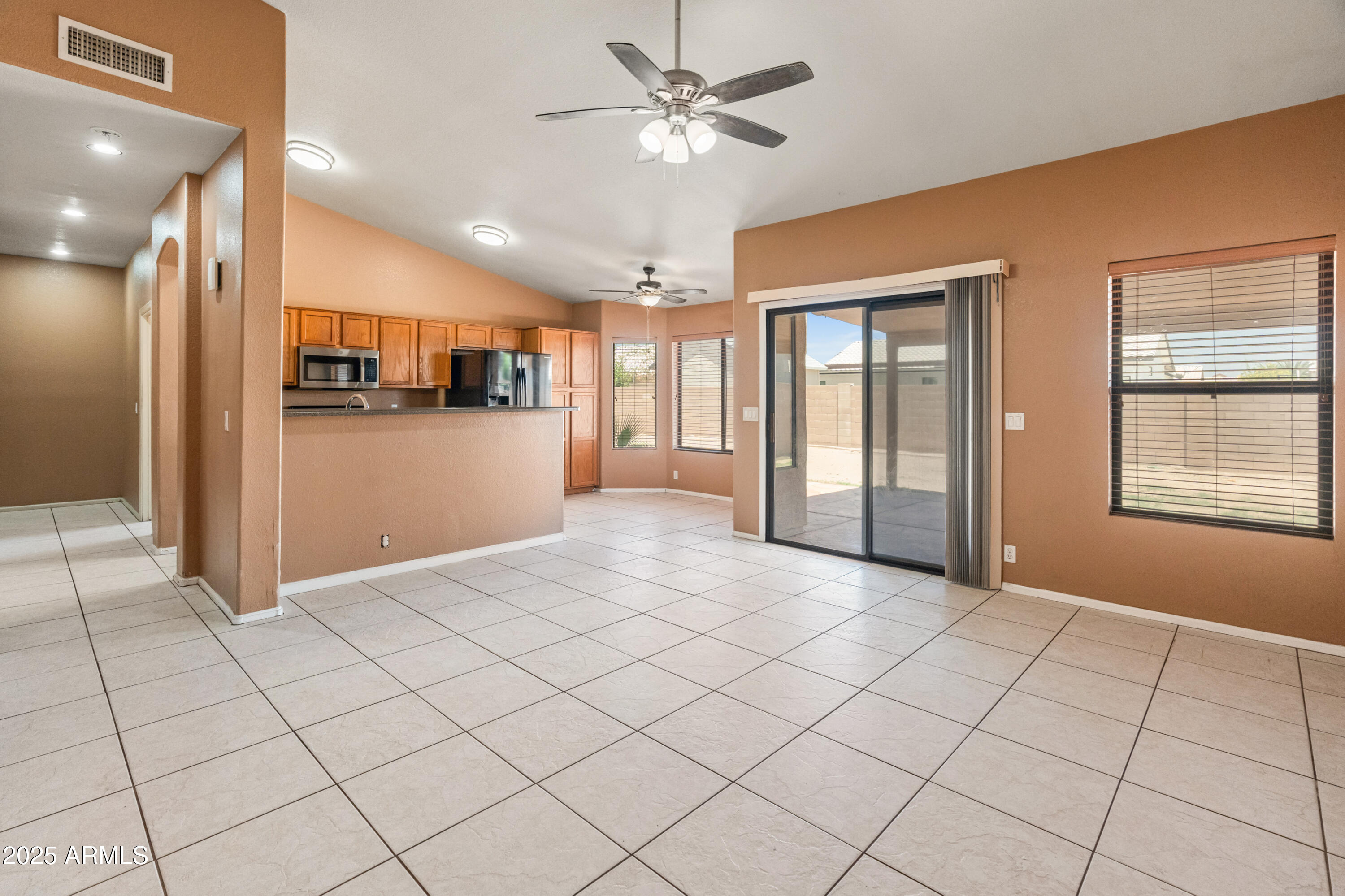 Homes 4 2541 N 86TH Avenue