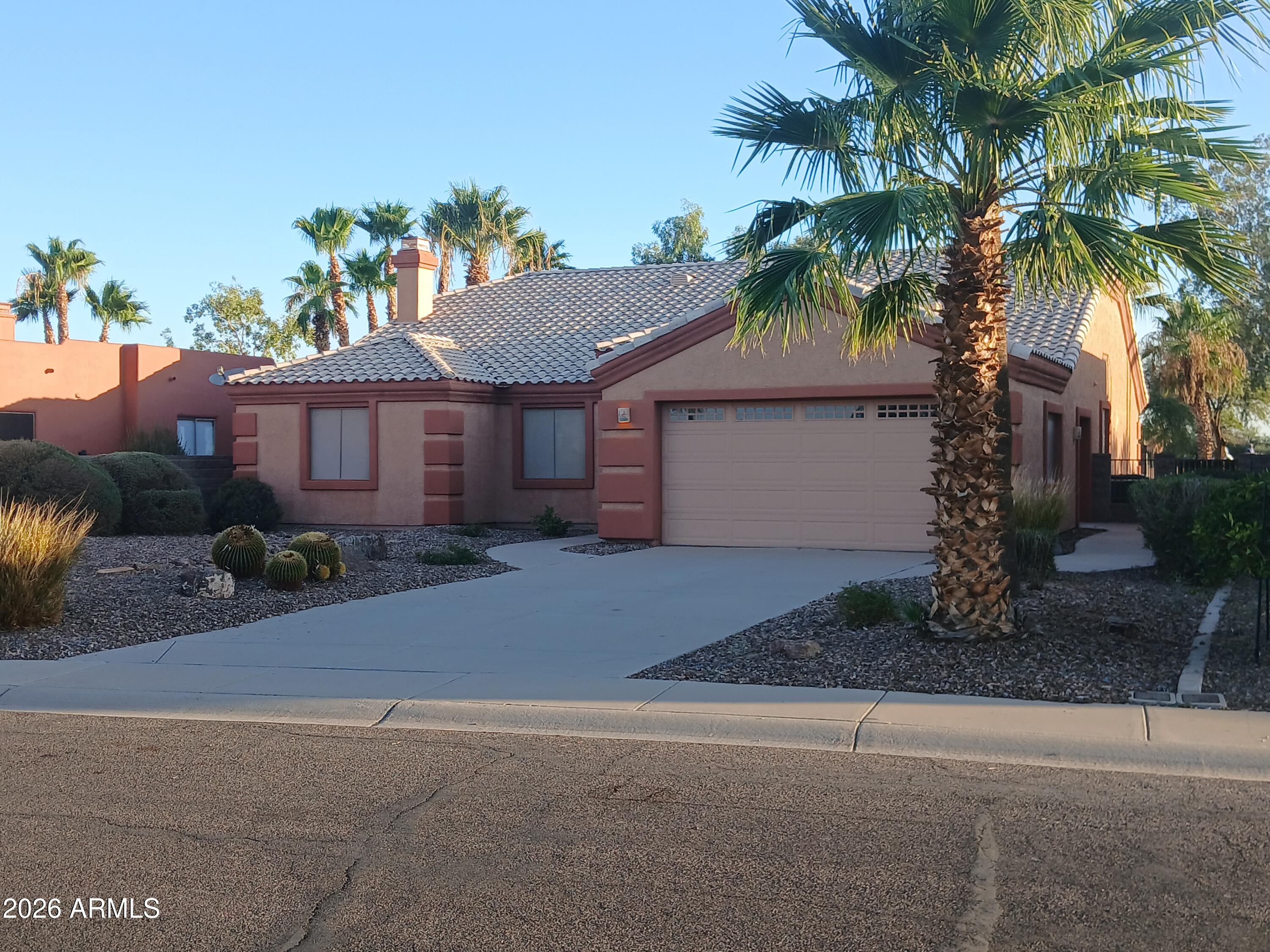 880 W SAINT ANDREWS Drive