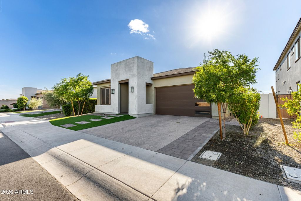 Photo of 4280 S Amethyst Drive, Chandler, AZ 85249 (MLS # 7007701)