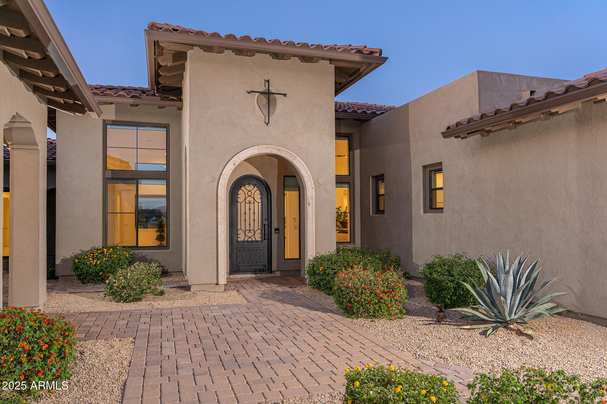 12042 E CAVEDALE Drive
