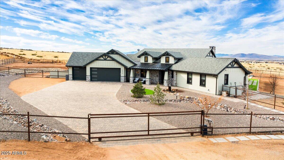 10575 Desert Winds Way