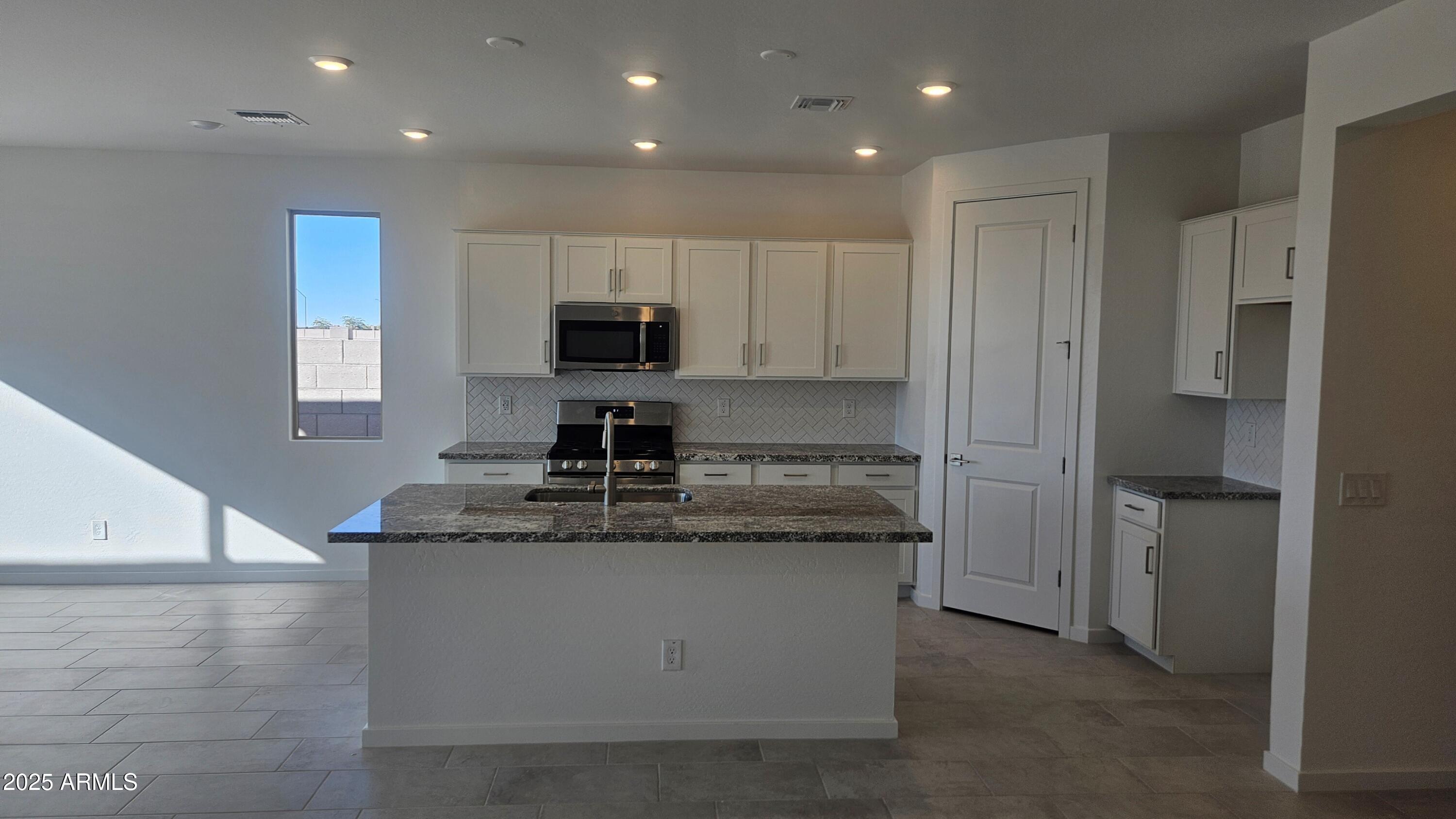 15567 W HACKAMORE Drive