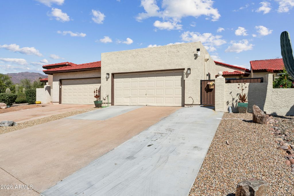 Photo of 6027 S Alameda Road, Gold Canyon, AZ 85118 (MLS # 6997592)