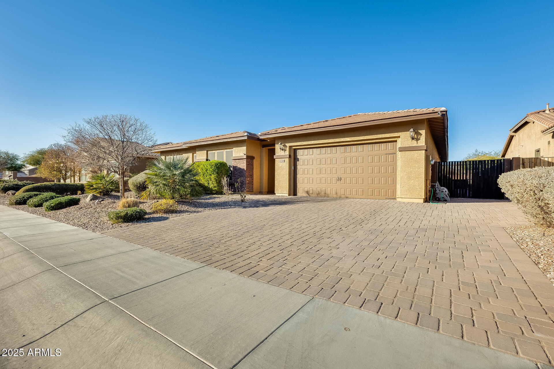 2238 E SADDLEBROOK Road