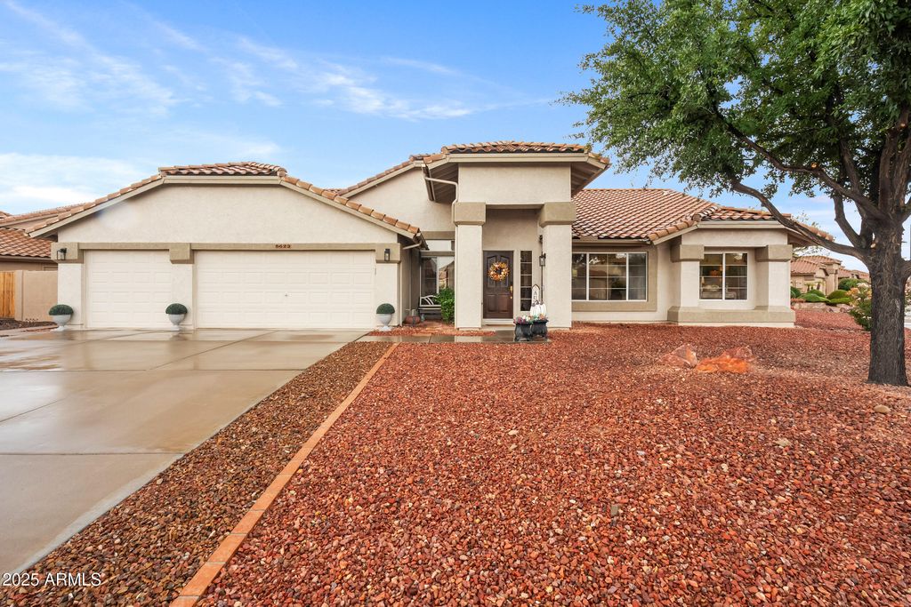 Photo of 8623 W Escuda Drive, Peoria, AZ 85382 (MLS # 6922242)