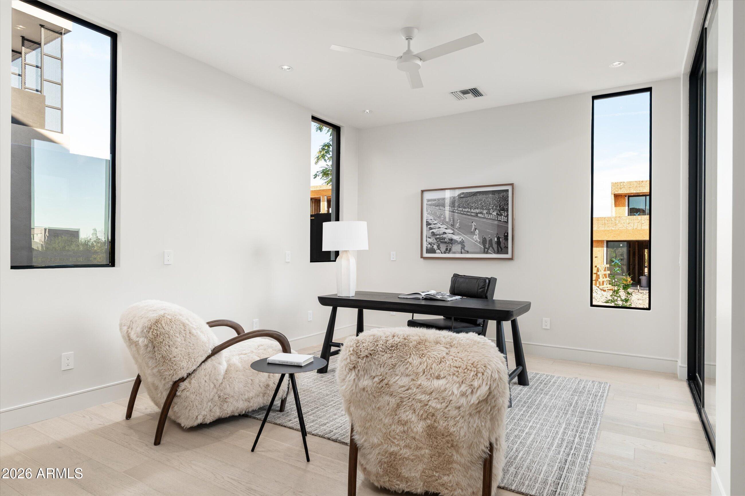 HAYDEN VIEWS AMD - Residential