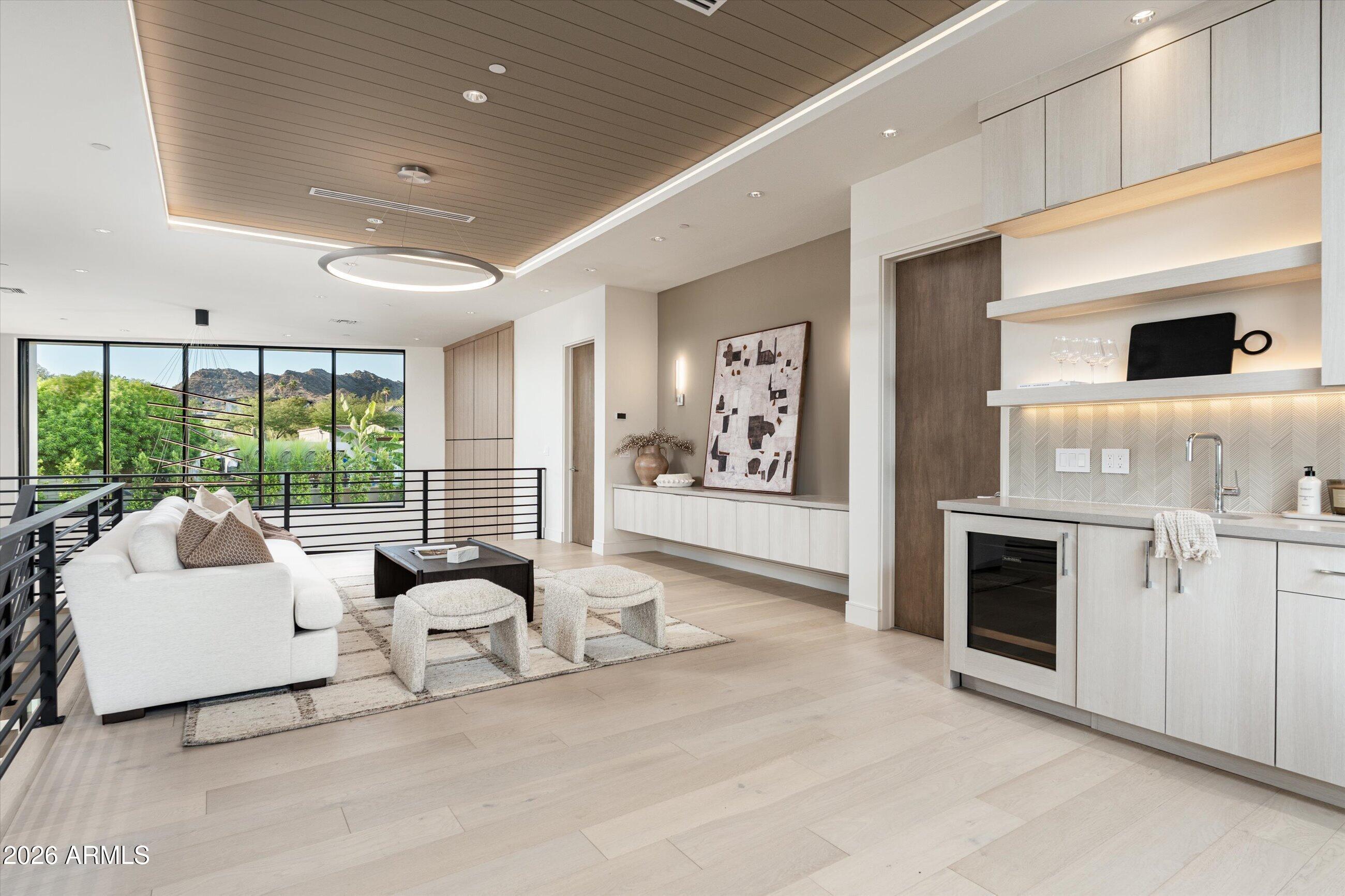 HAYDEN VIEWS AMD - Residential