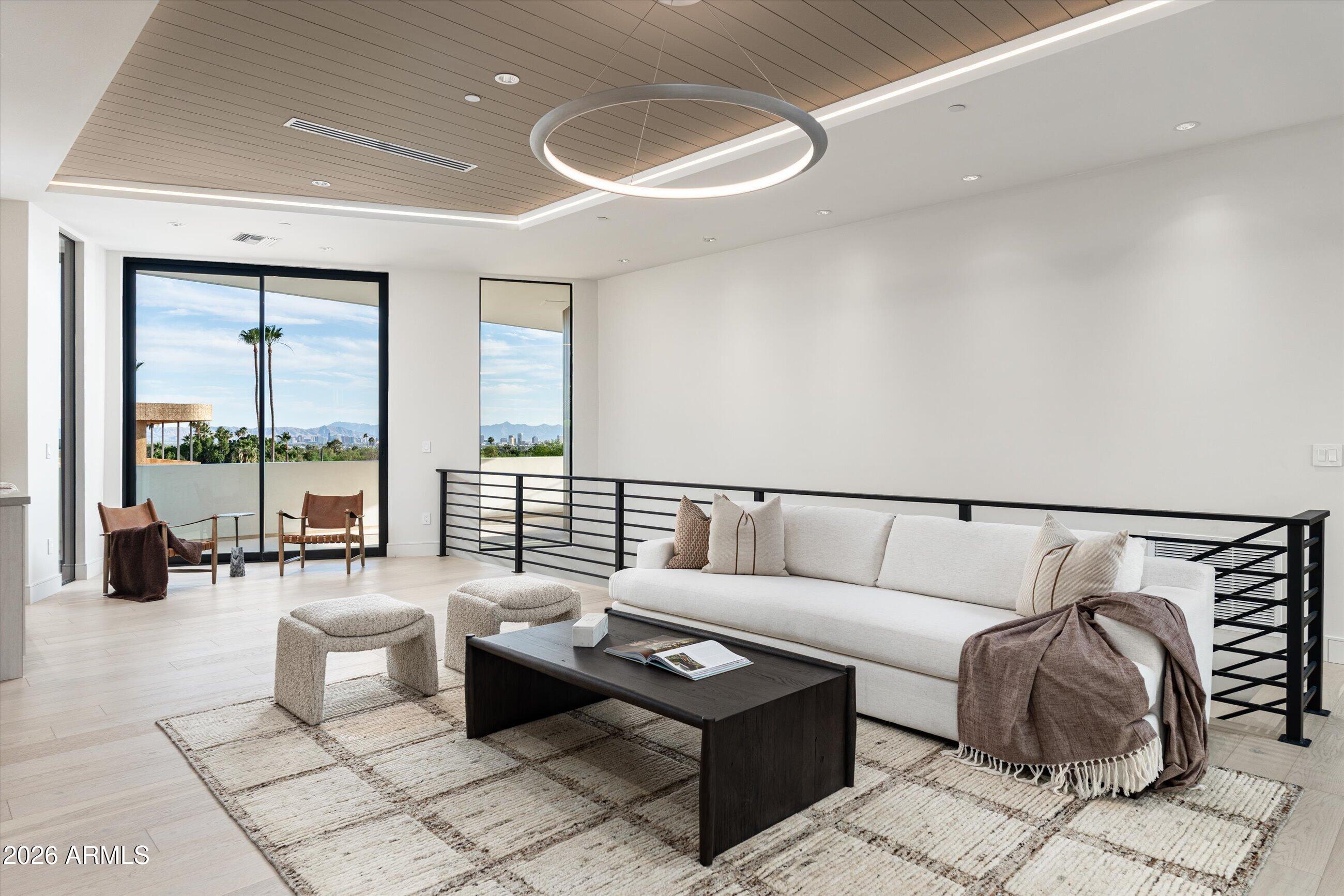 HAYDEN VIEWS AMD - Residential