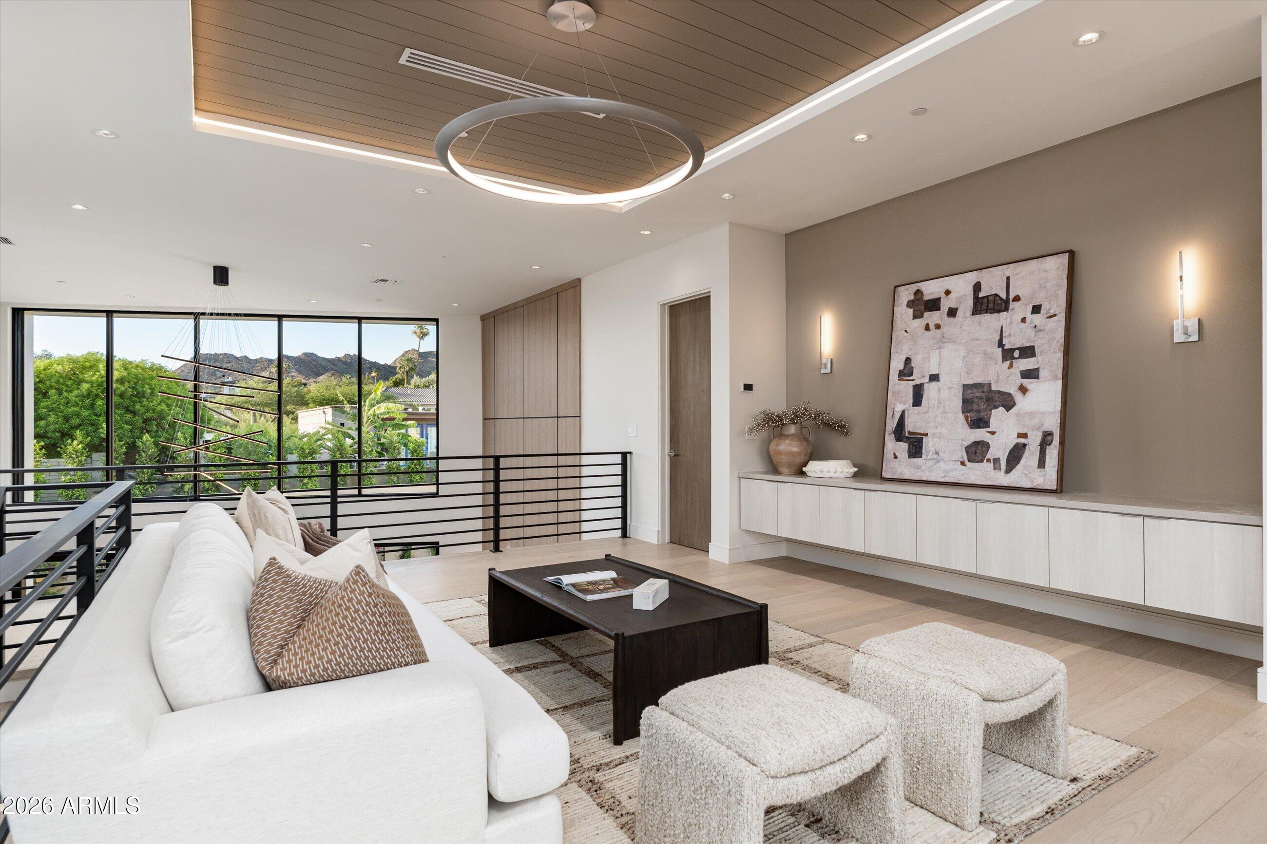 HAYDEN VIEWS AMD - Residential