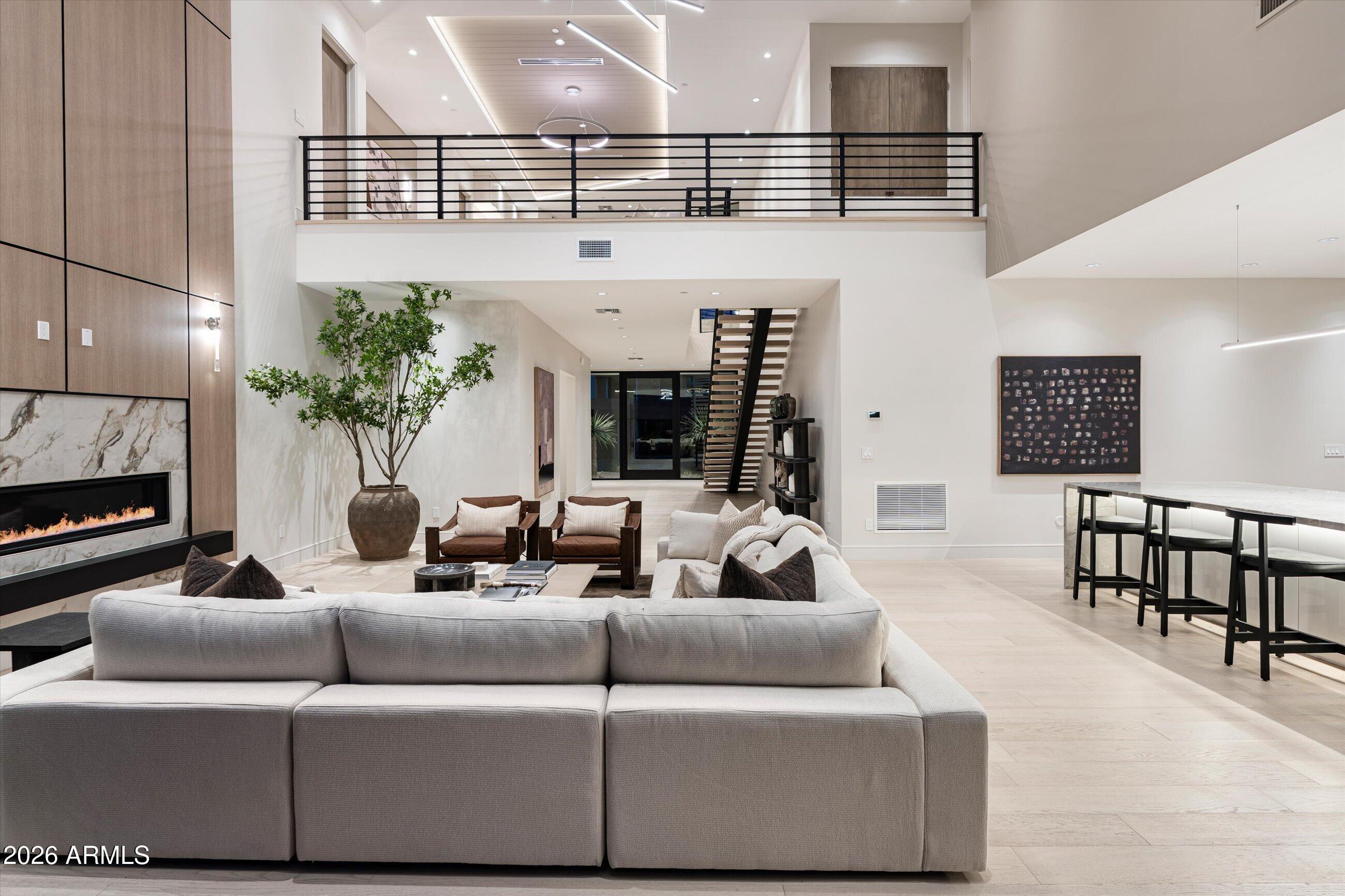 HAYDEN VIEWS AMD - Residential