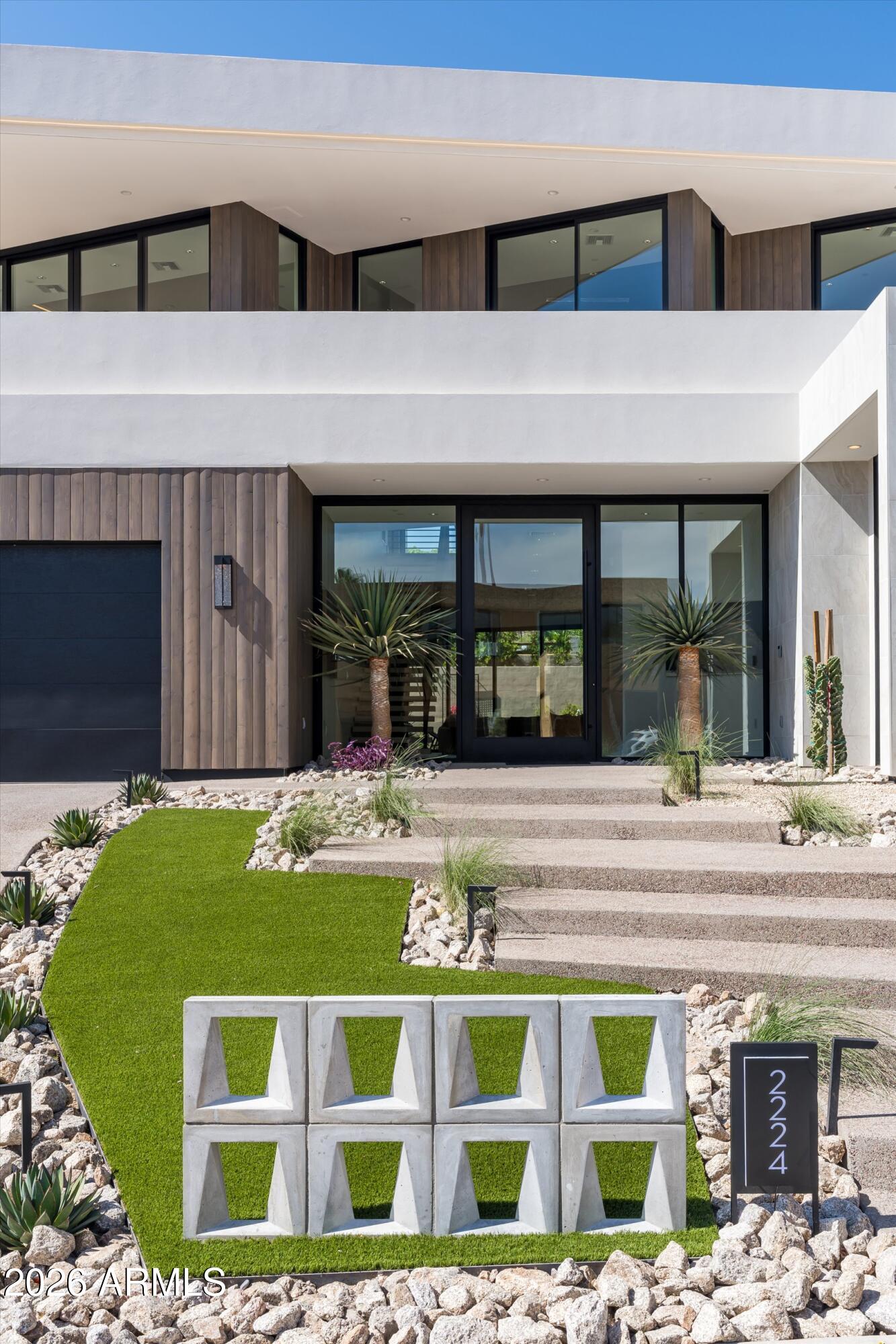 HAYDEN VIEWS AMD - Residential