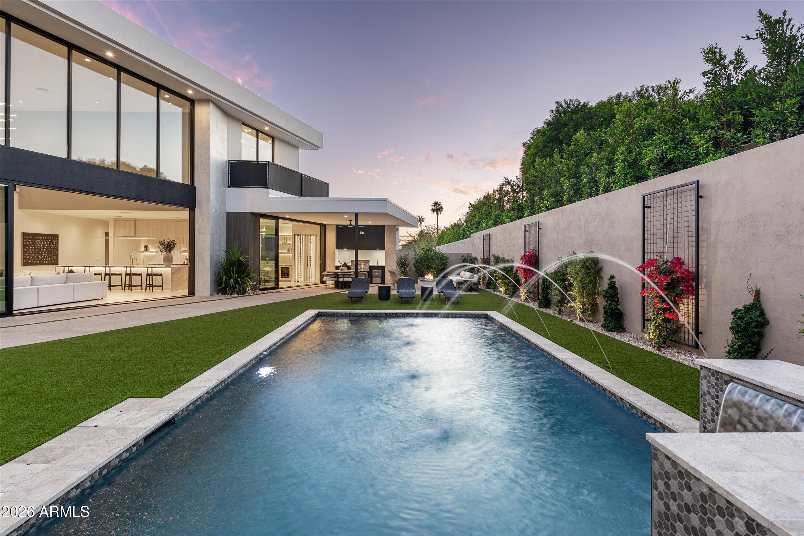 HAYDEN VIEWS AMD - Residential