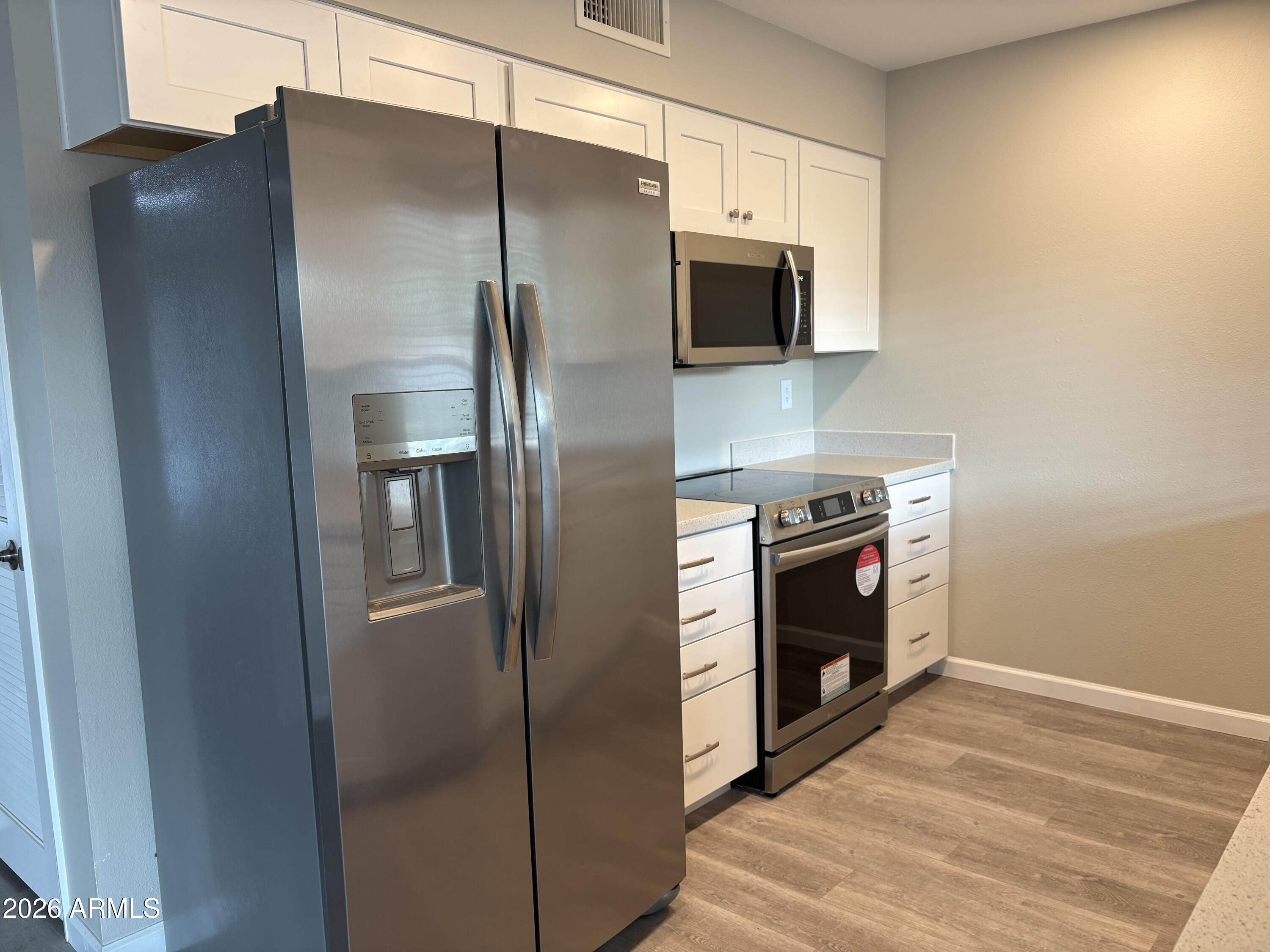 9921 W OAK RIDGE Drive