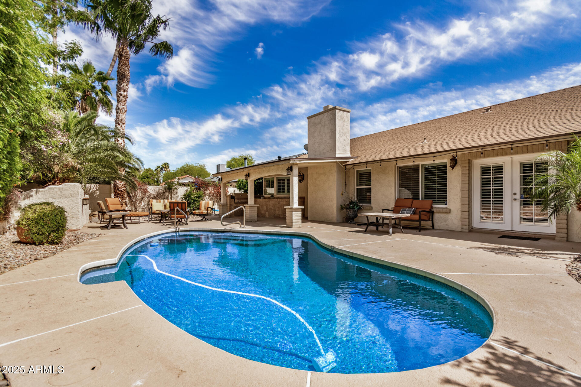 4556 E PARADISE Lane