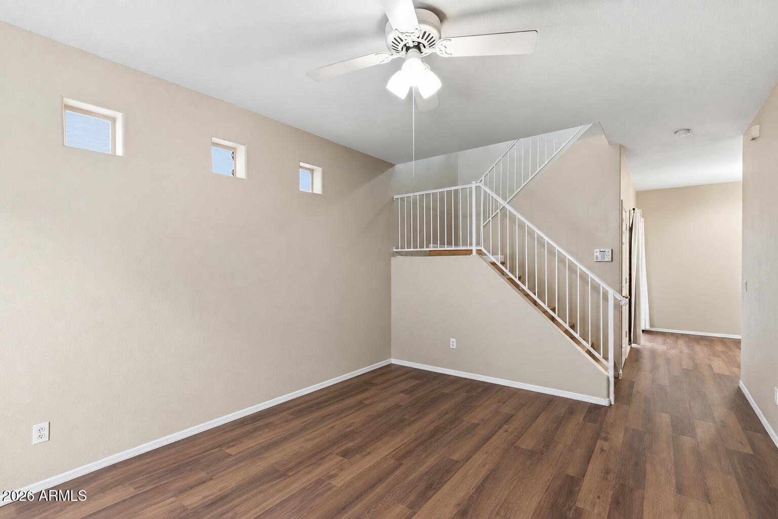 1018 W JANICE Drive