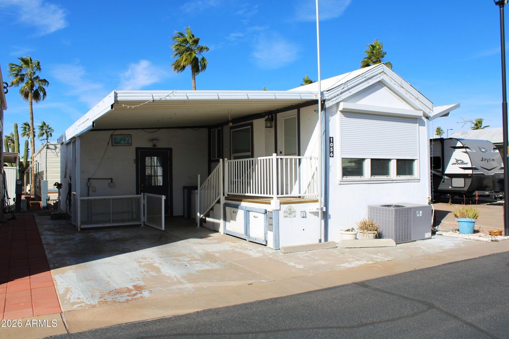 Photo of 1056 S Seneca Drive, Apache Junction, AZ 85119 (MLS # 6975069)