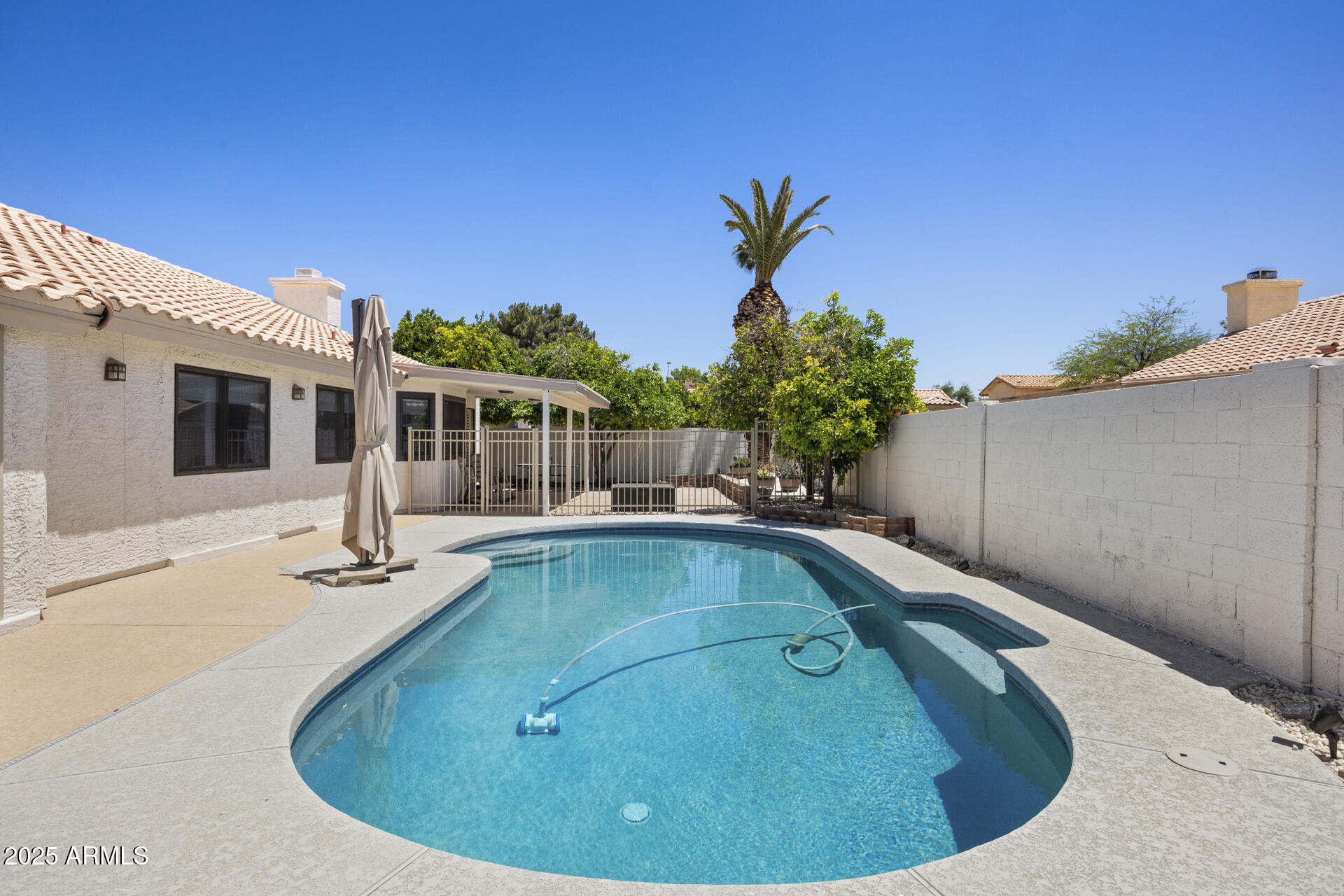 843 E VERA Lane