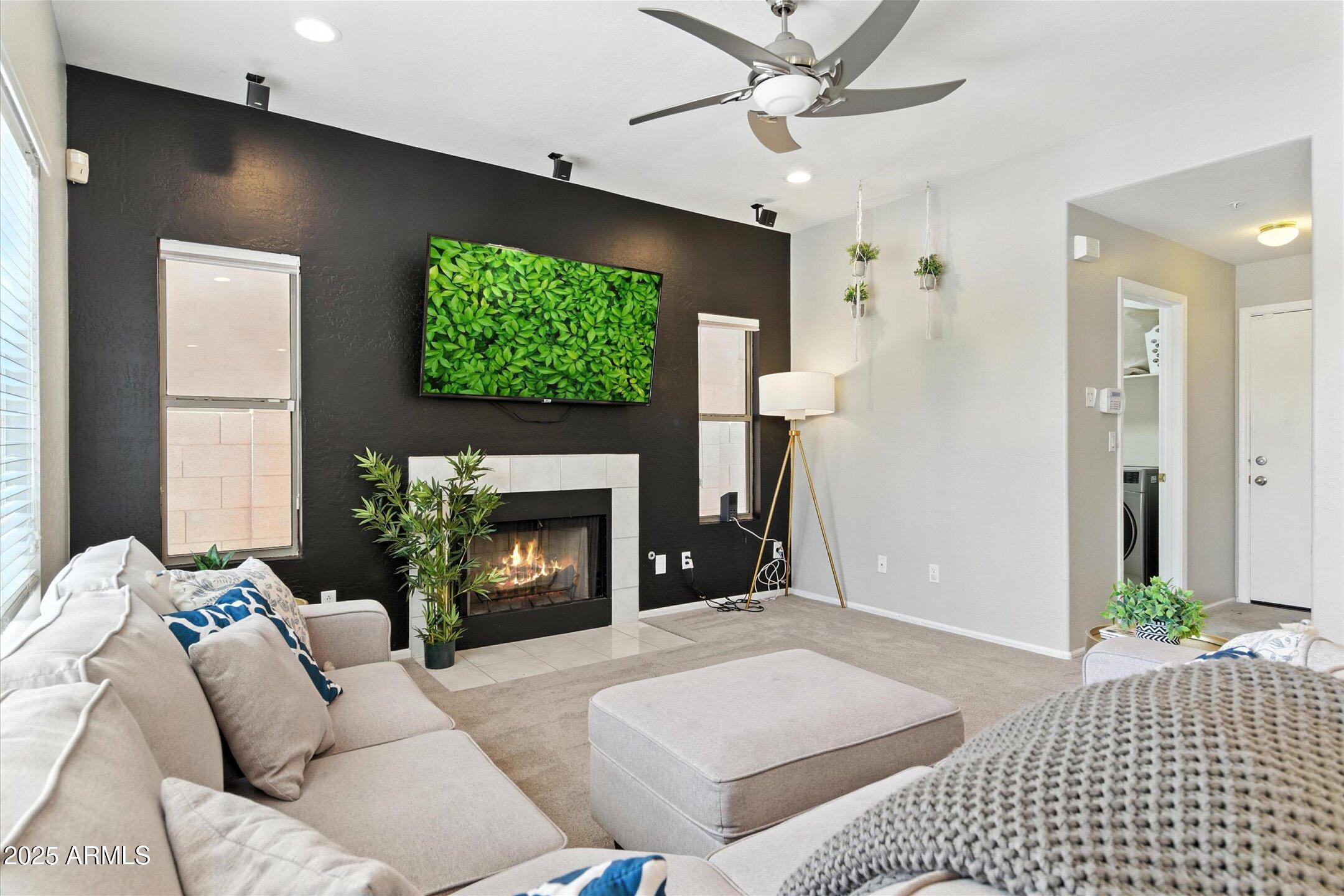 8083 E MICHELLE Drive