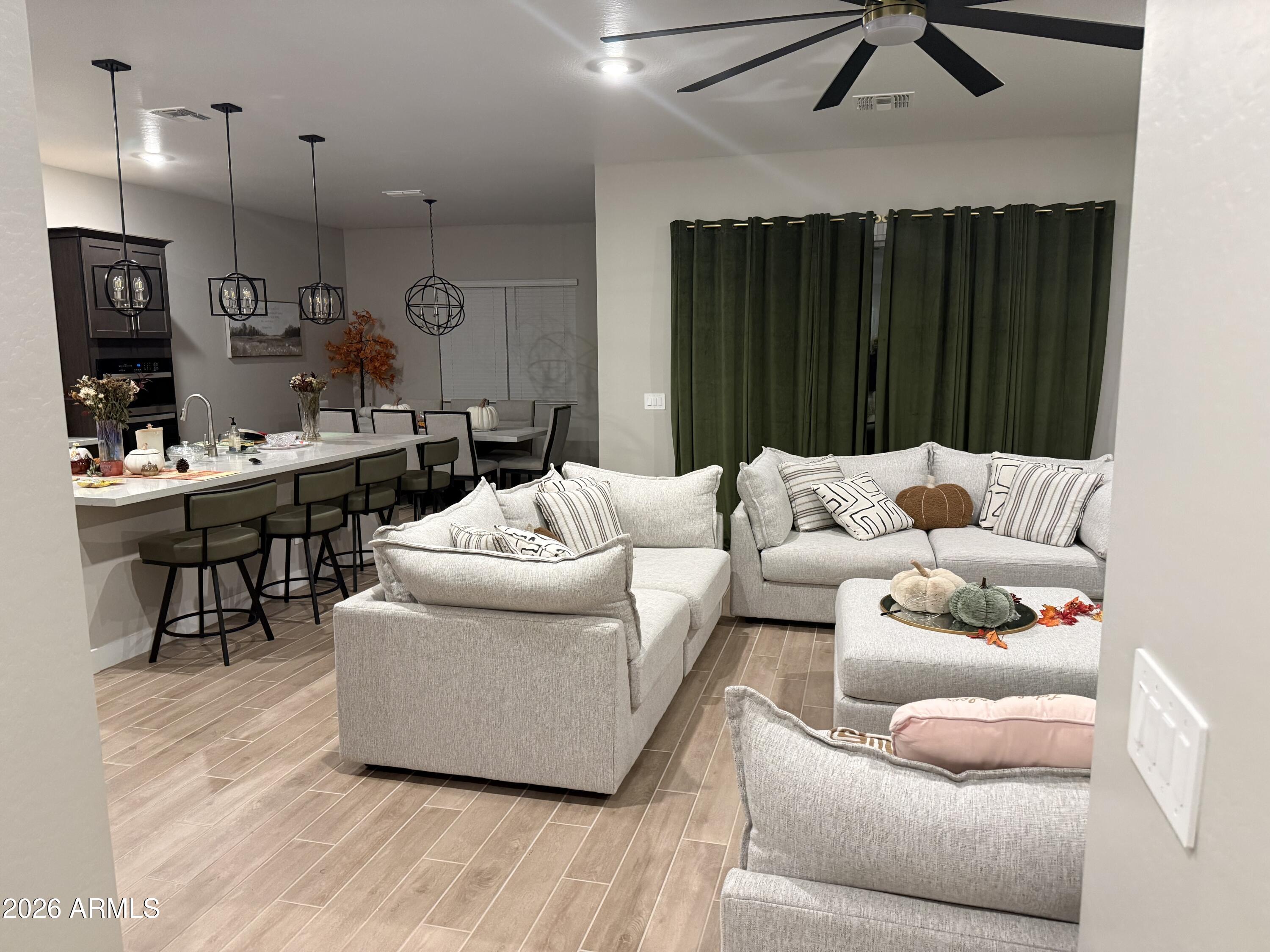 17633 W PIERSON Street