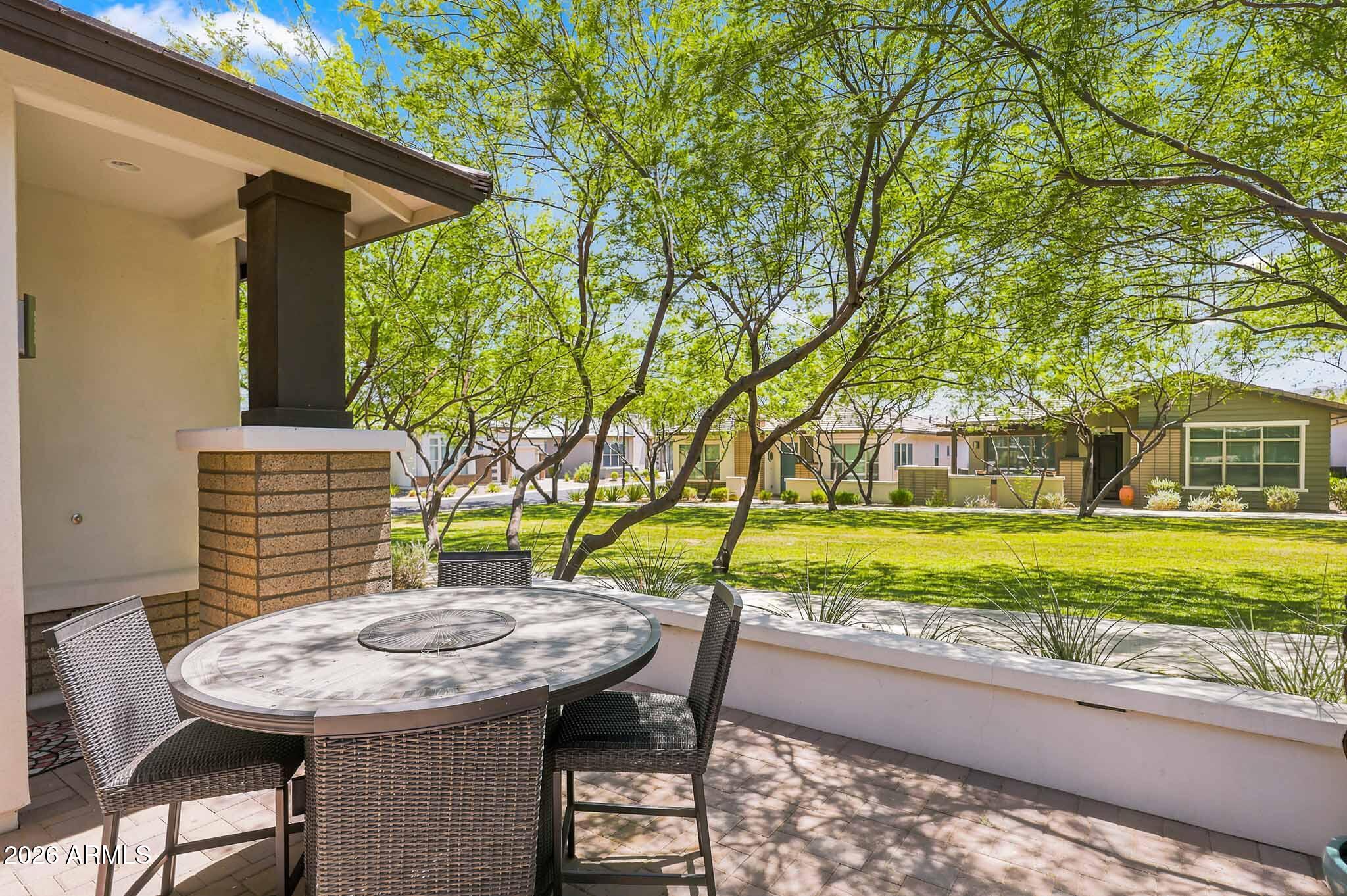 20719 W Medlock Drive