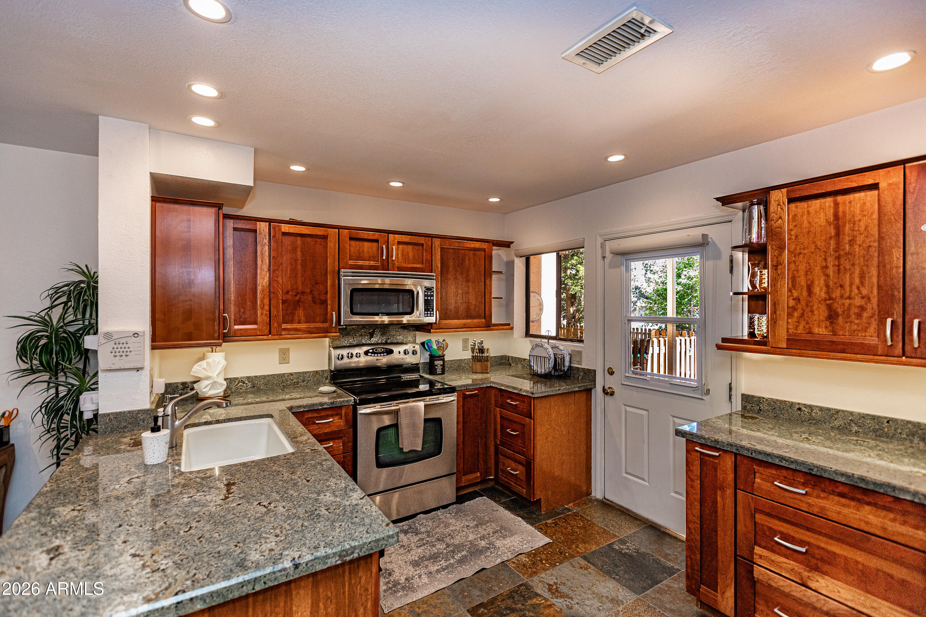 155 S CANYON DIABLO Road 6