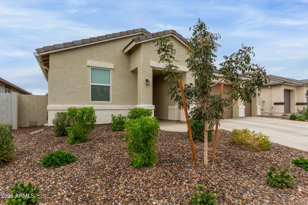 Photo of 2446 W Stradling Avenue, Apache Junction, AZ 85120 (MLS # 6950760)