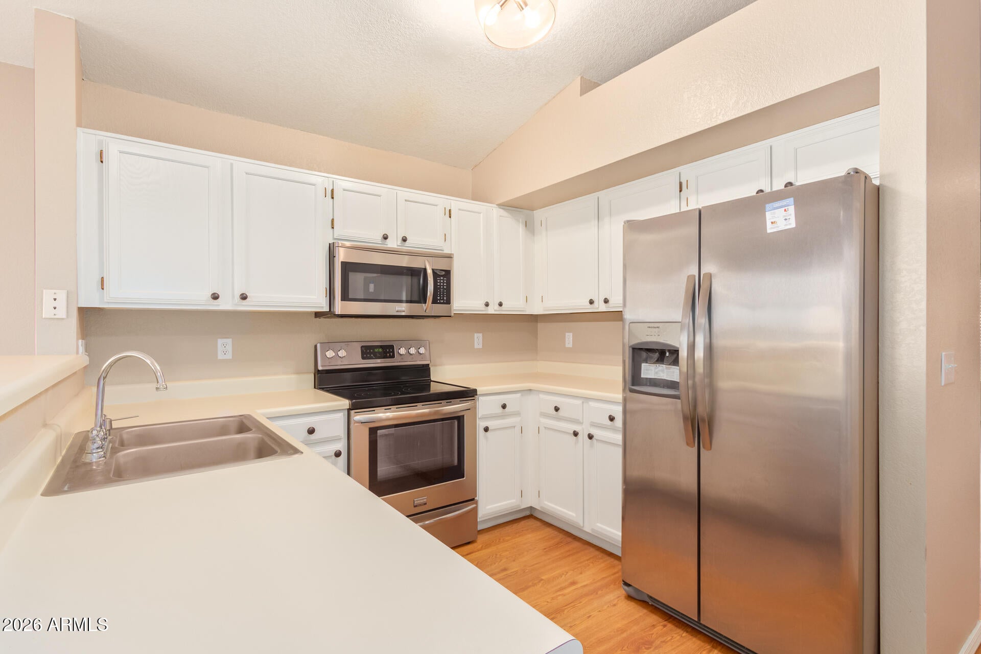 1120 N VAL VISTA Drive 93