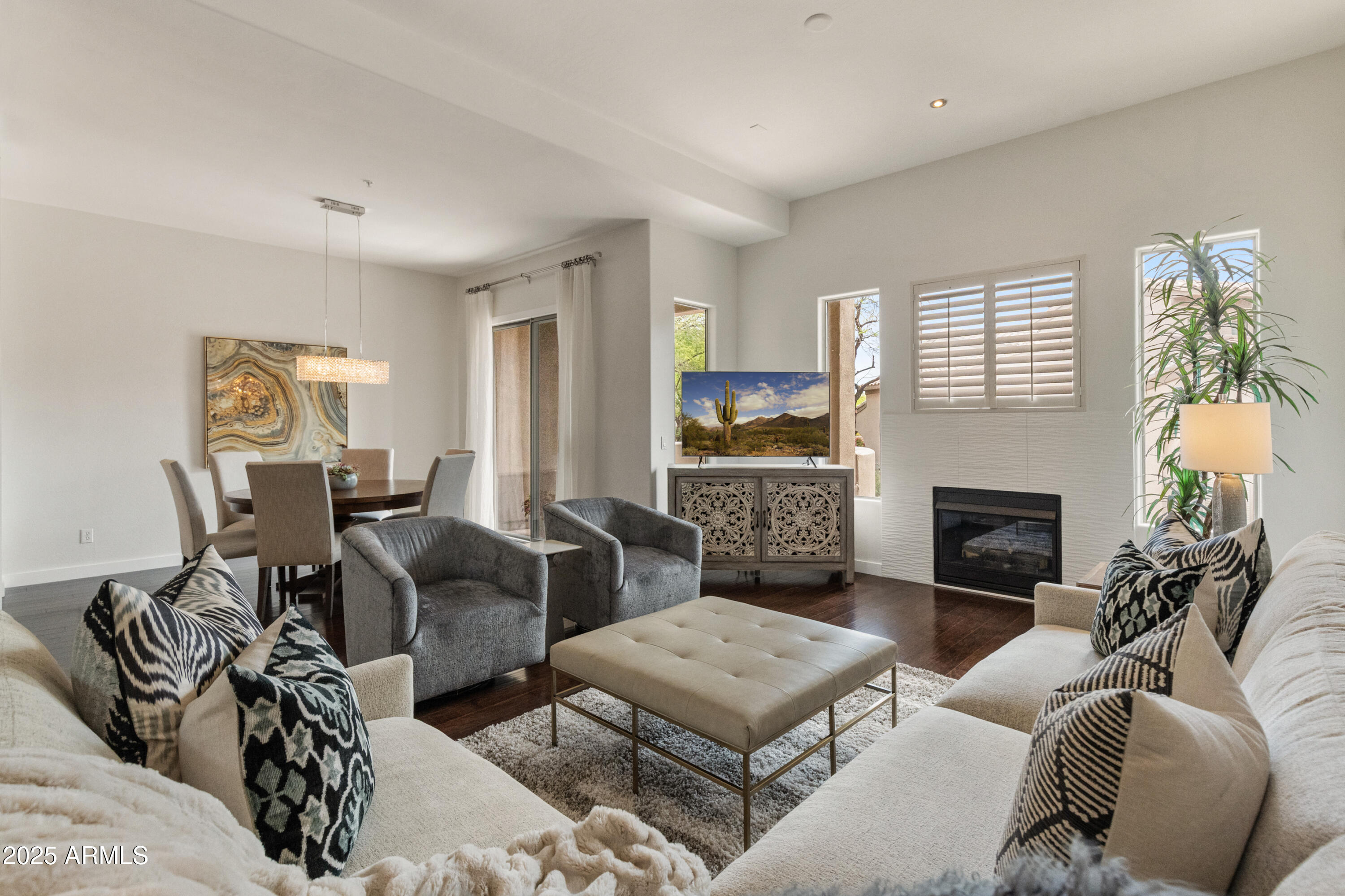 20802 N GRAYHAWK Drive 1031