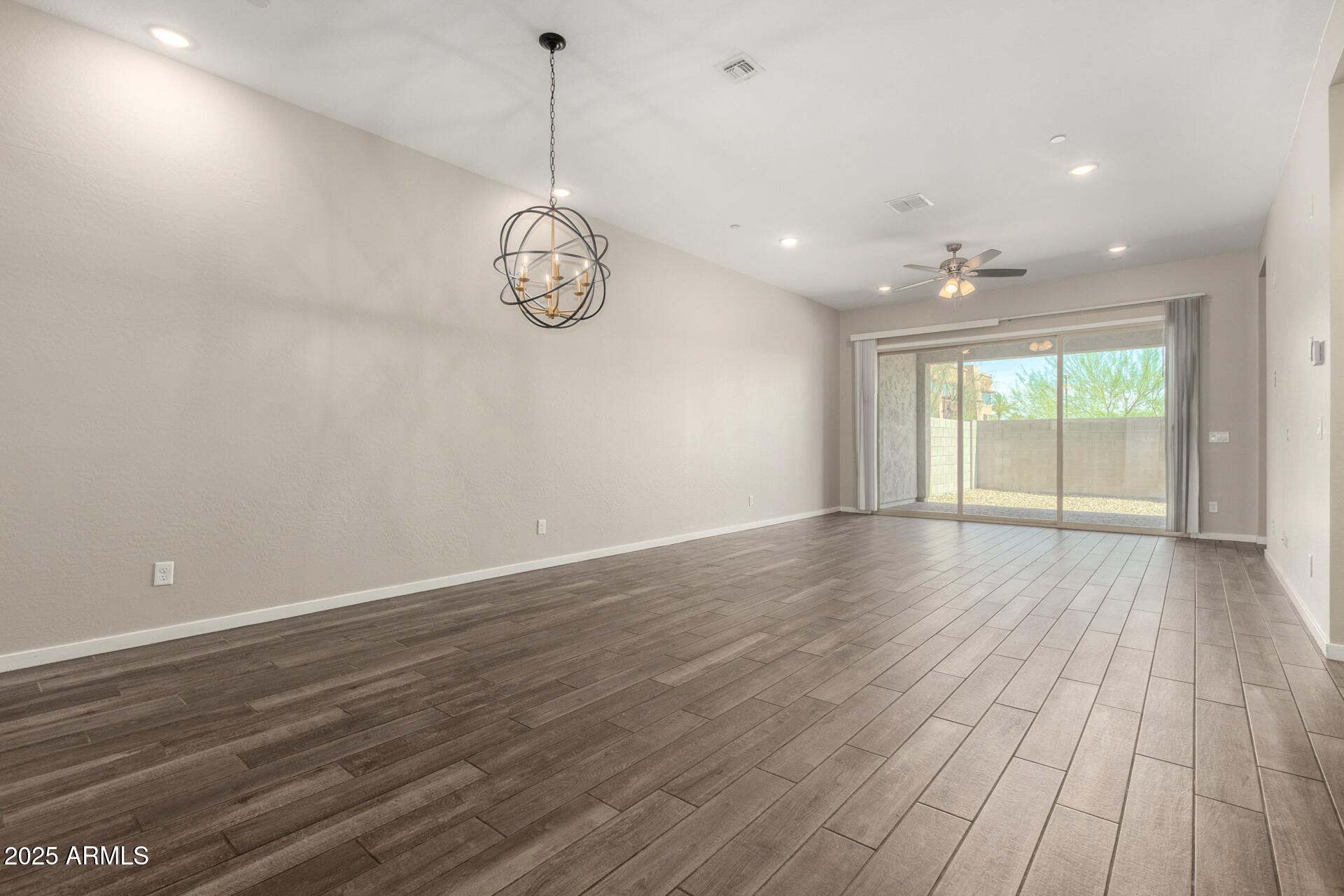 14045 W DESERT FLOWER Drive