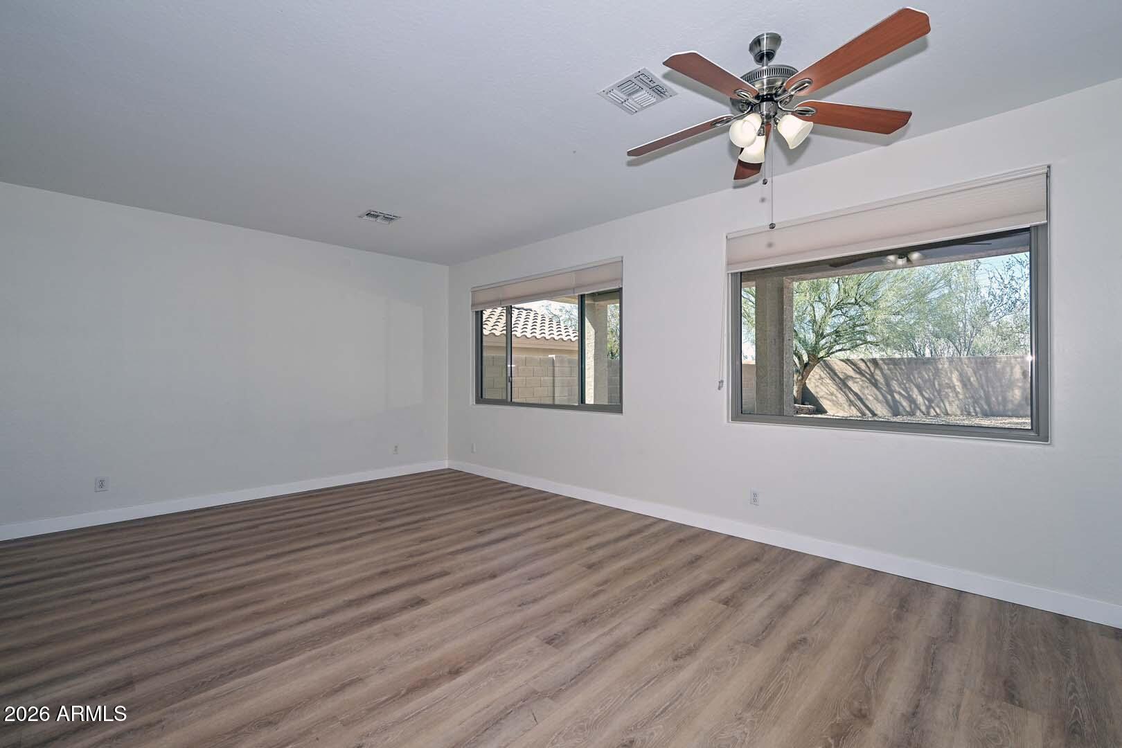 40844 N TRAILHEAD Way