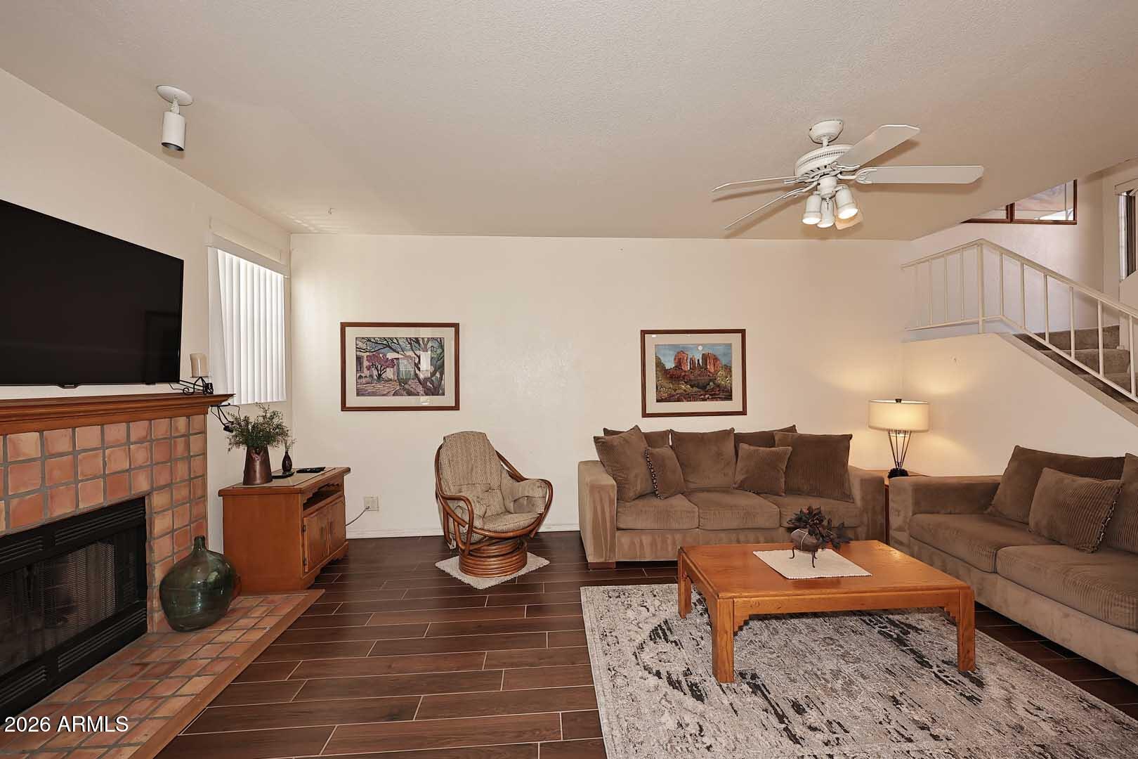 9705 E MOUNTAIN VIEW Road 1131
