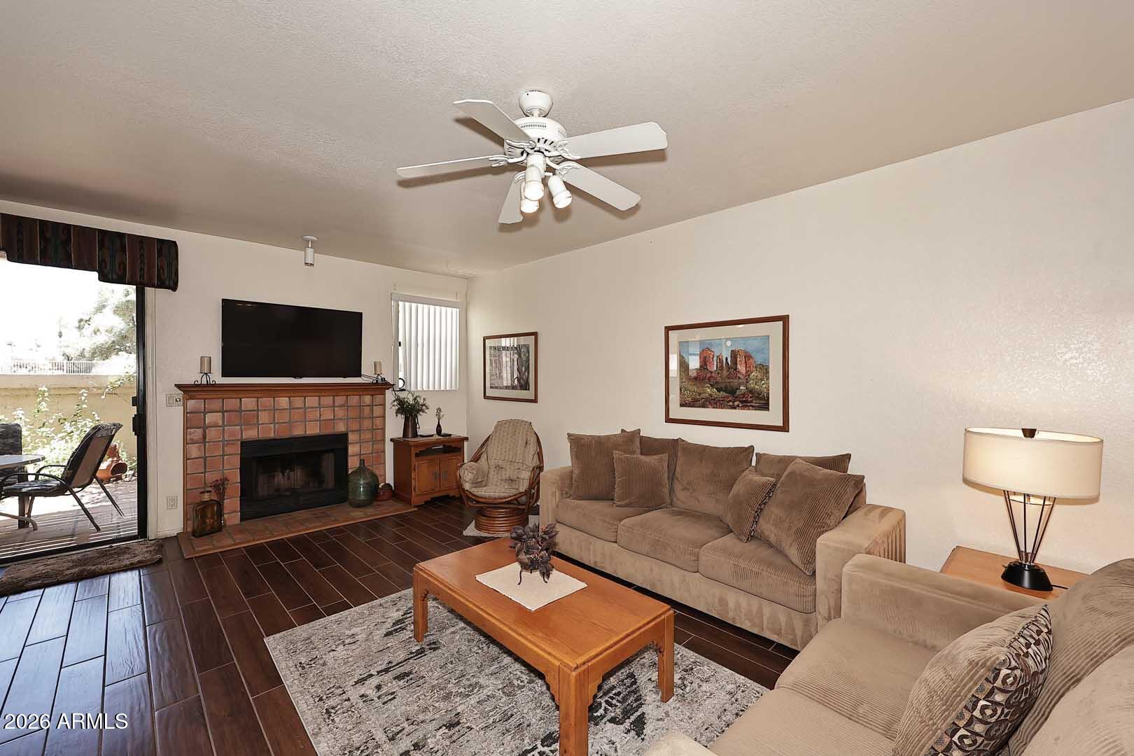 9705 E MOUNTAIN VIEW Road 1131